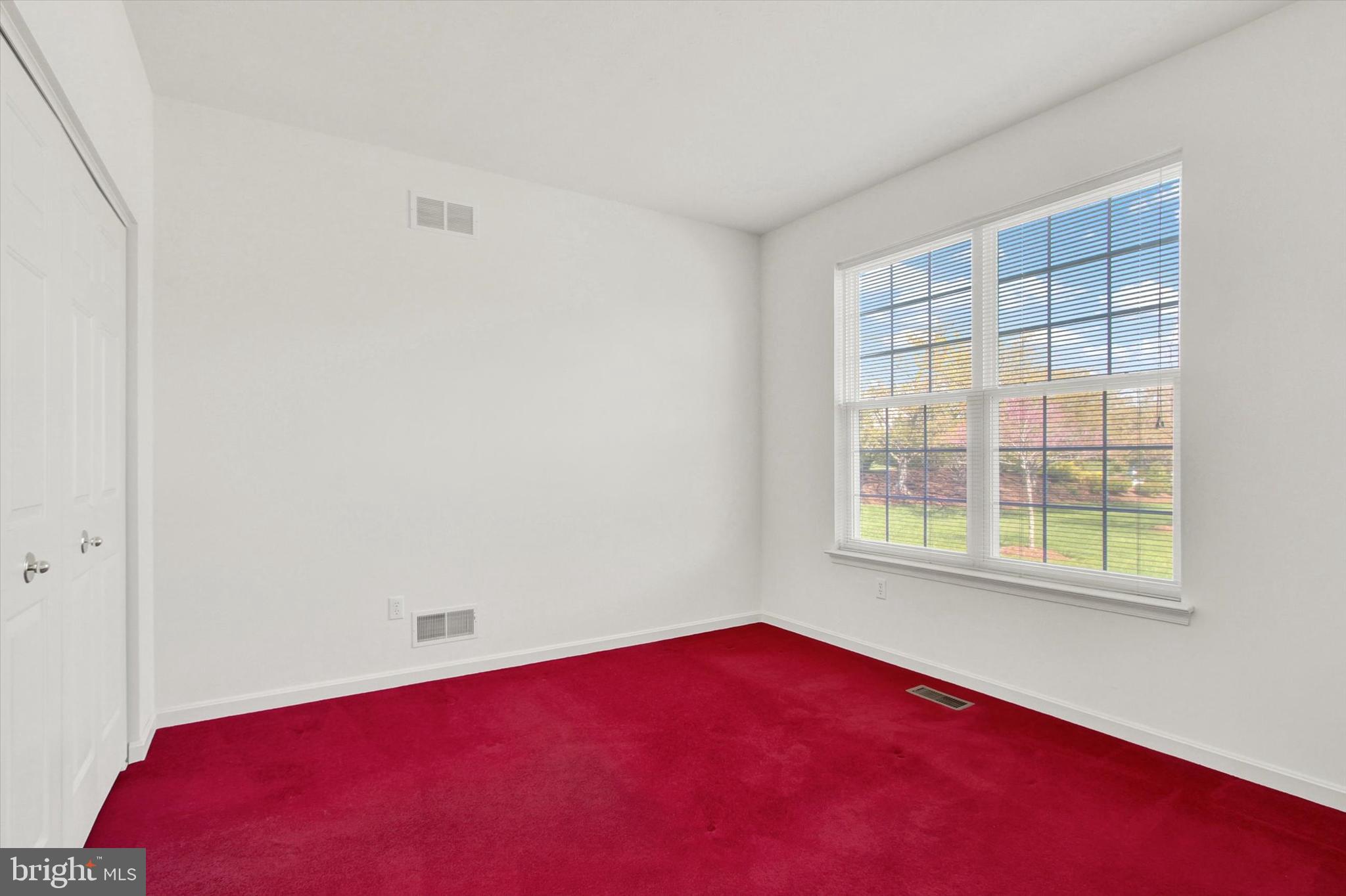 CAMELOT SQUARE - Residential