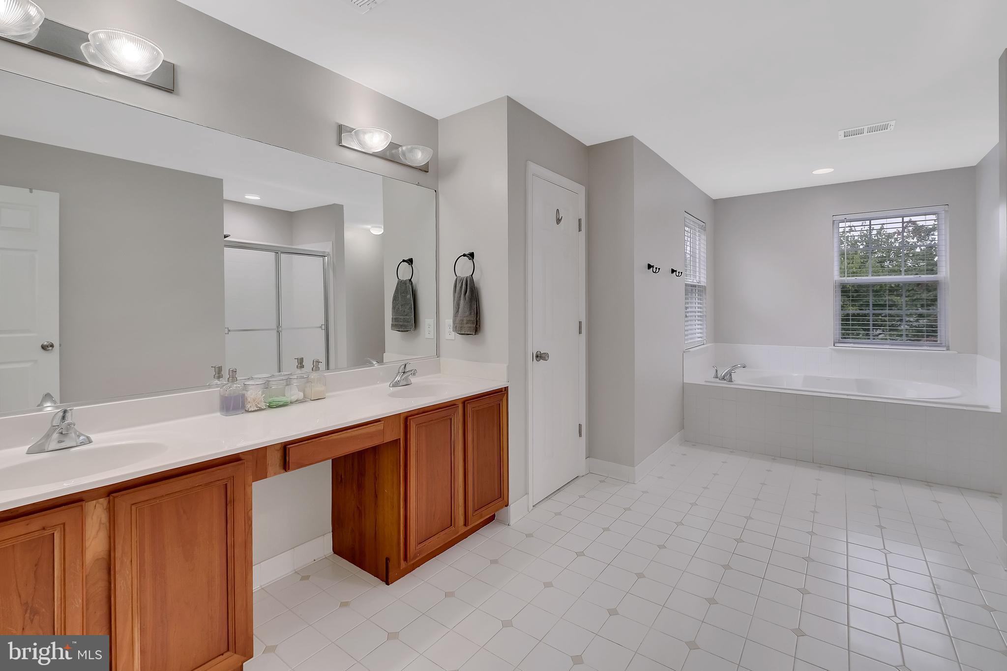 MOUNTAIN VALLEY - Residential