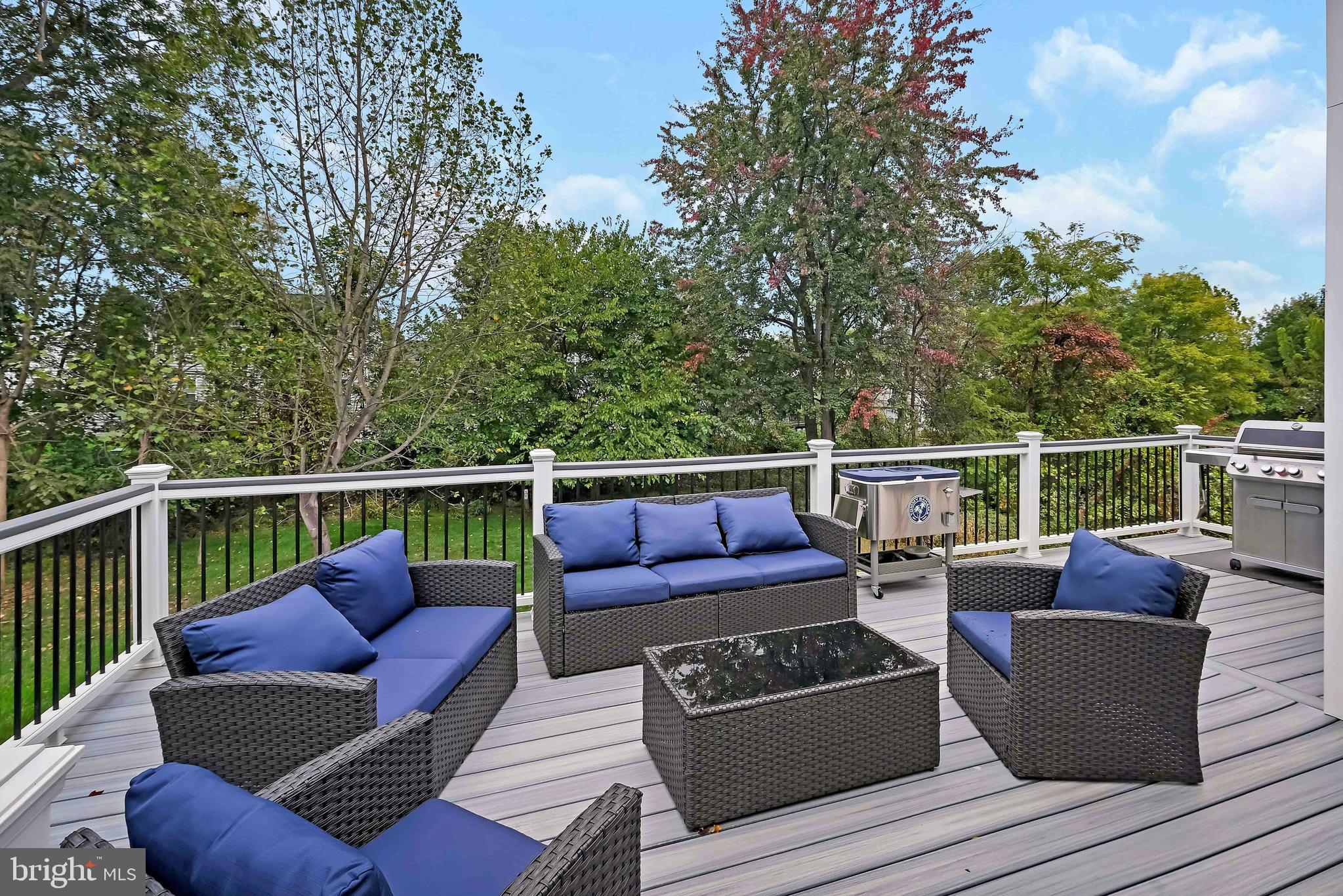 MOUNTAIN VALLEY - Residential