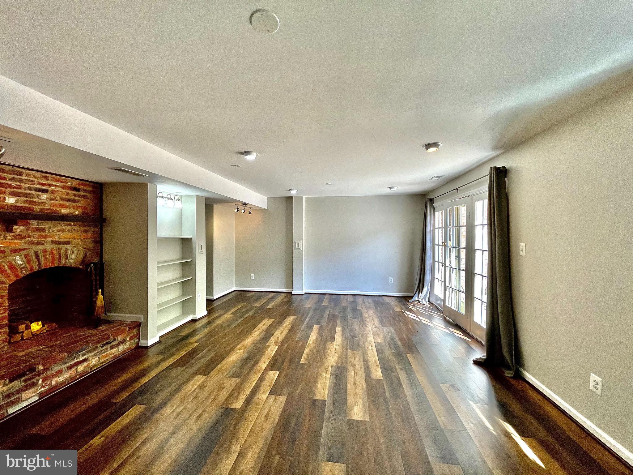 STONEHURST - Residential