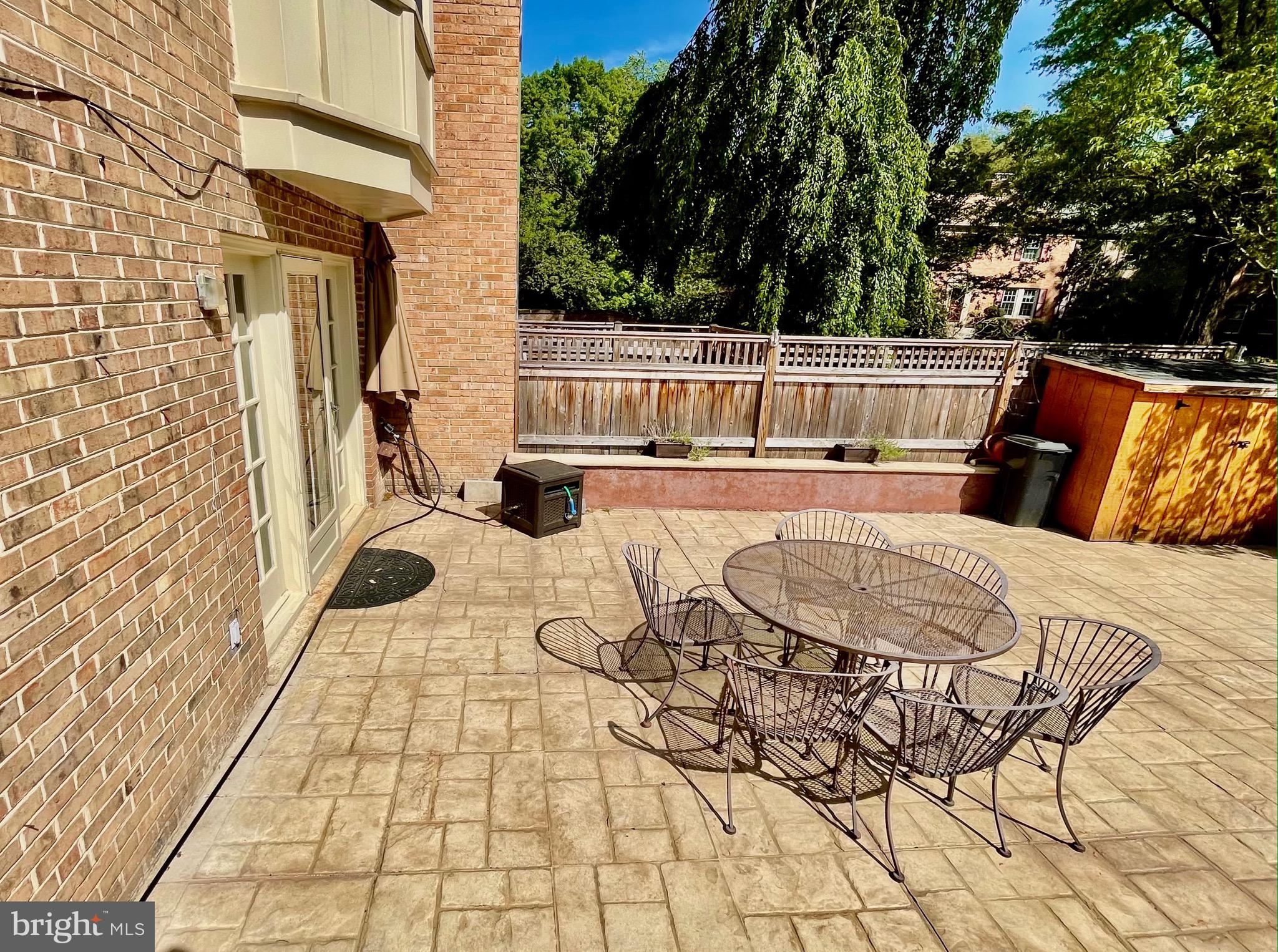 STONEHURST - Residential