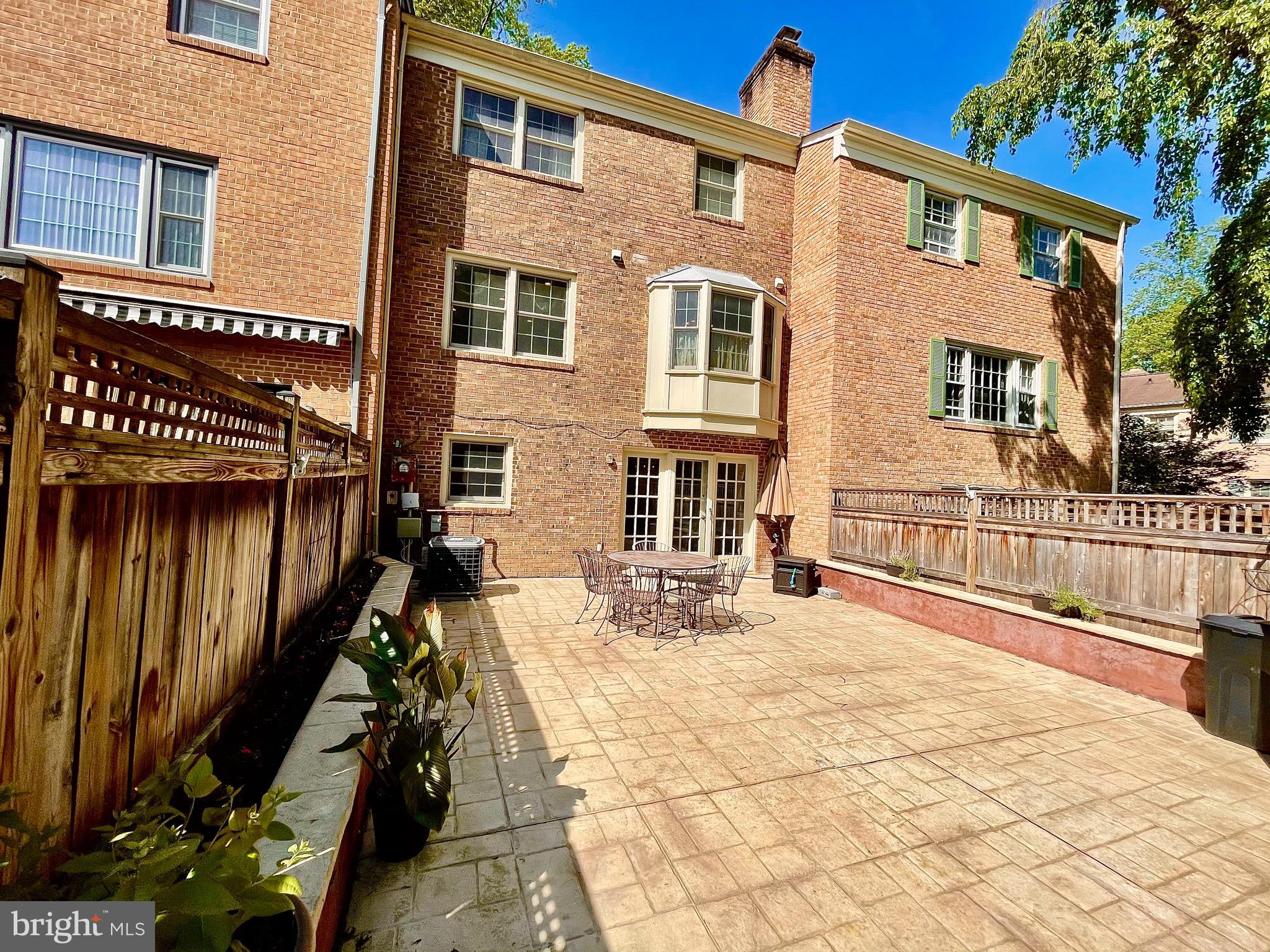 STONEHURST - Residential