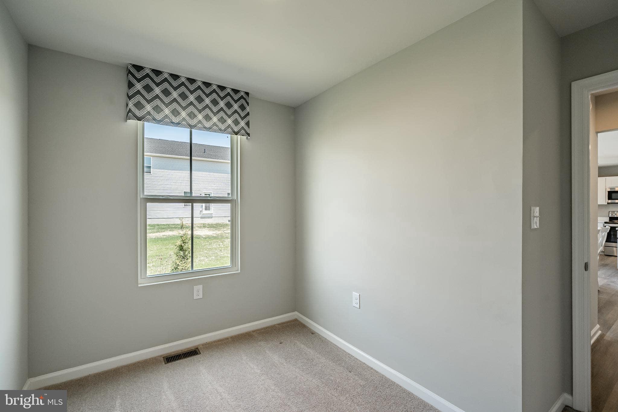 CHESTNUT RIDGE PRSRV - Residential Lease