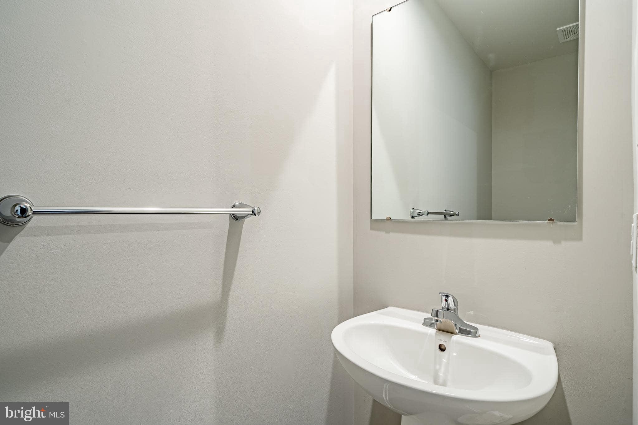 CHESTNUT RIDGE PRSRV - Residential Lease