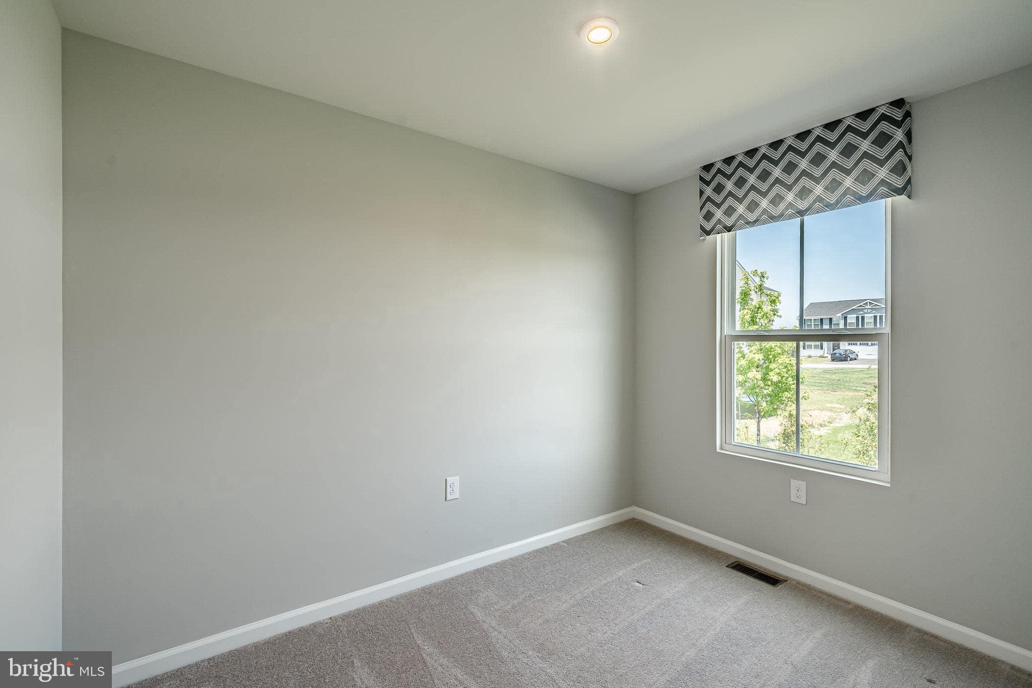 CHESTNUT RIDGE PRSRV - Residential Lease