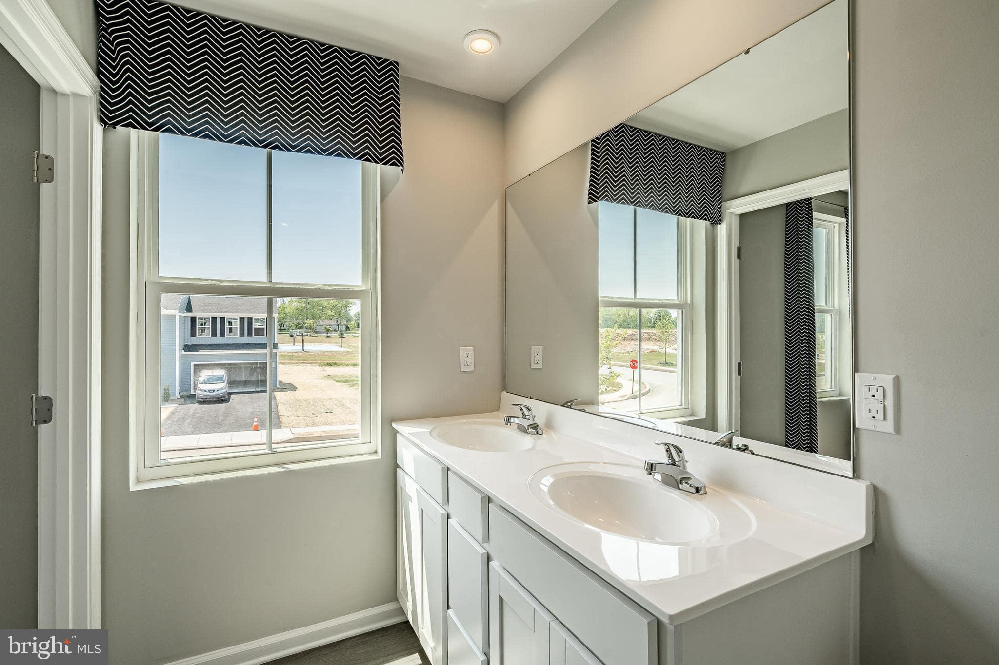 CHESTNUT RIDGE PRSRV - Residential Lease