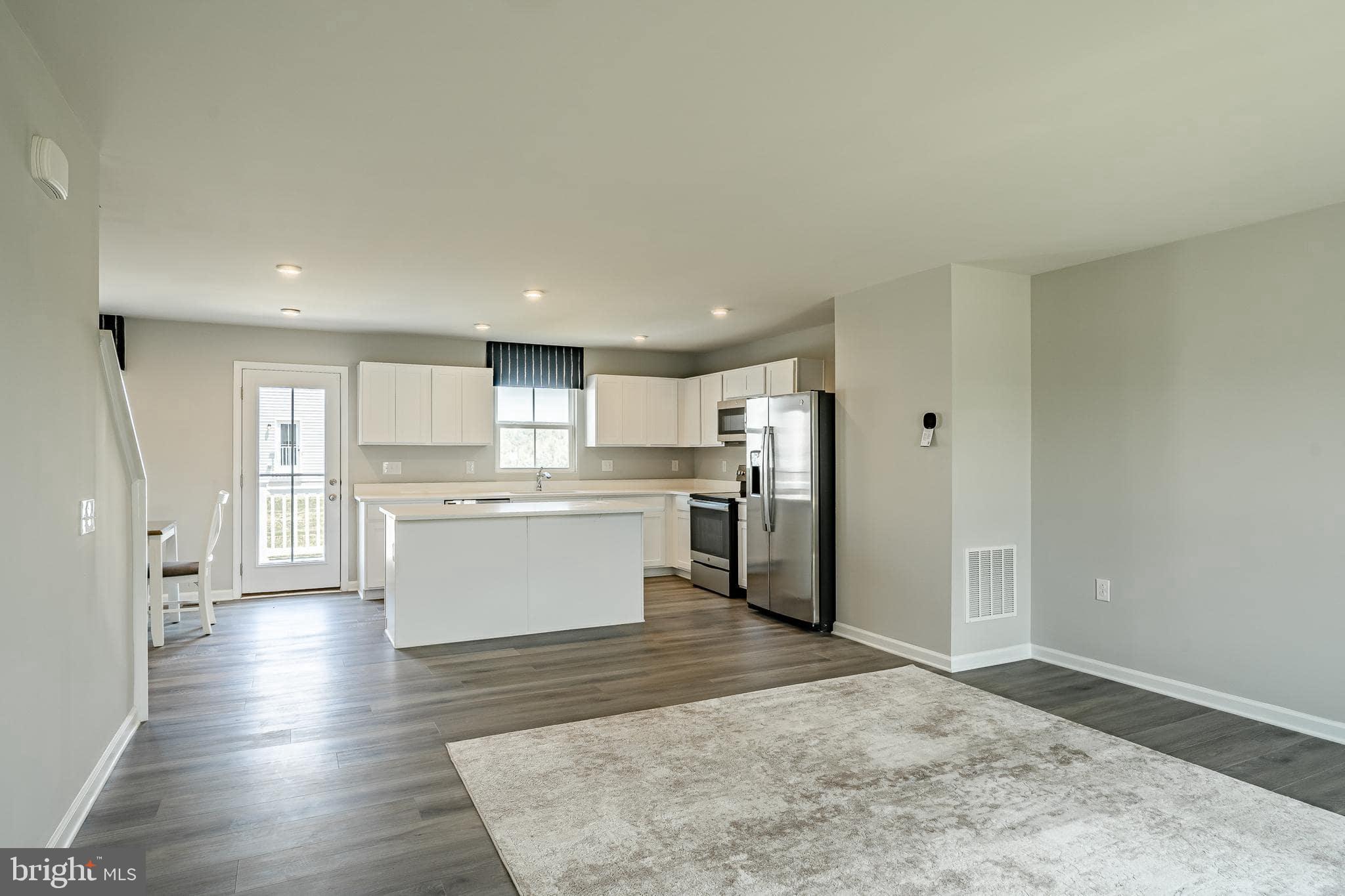 CHESTNUT RIDGE PRSRV - Residential Lease