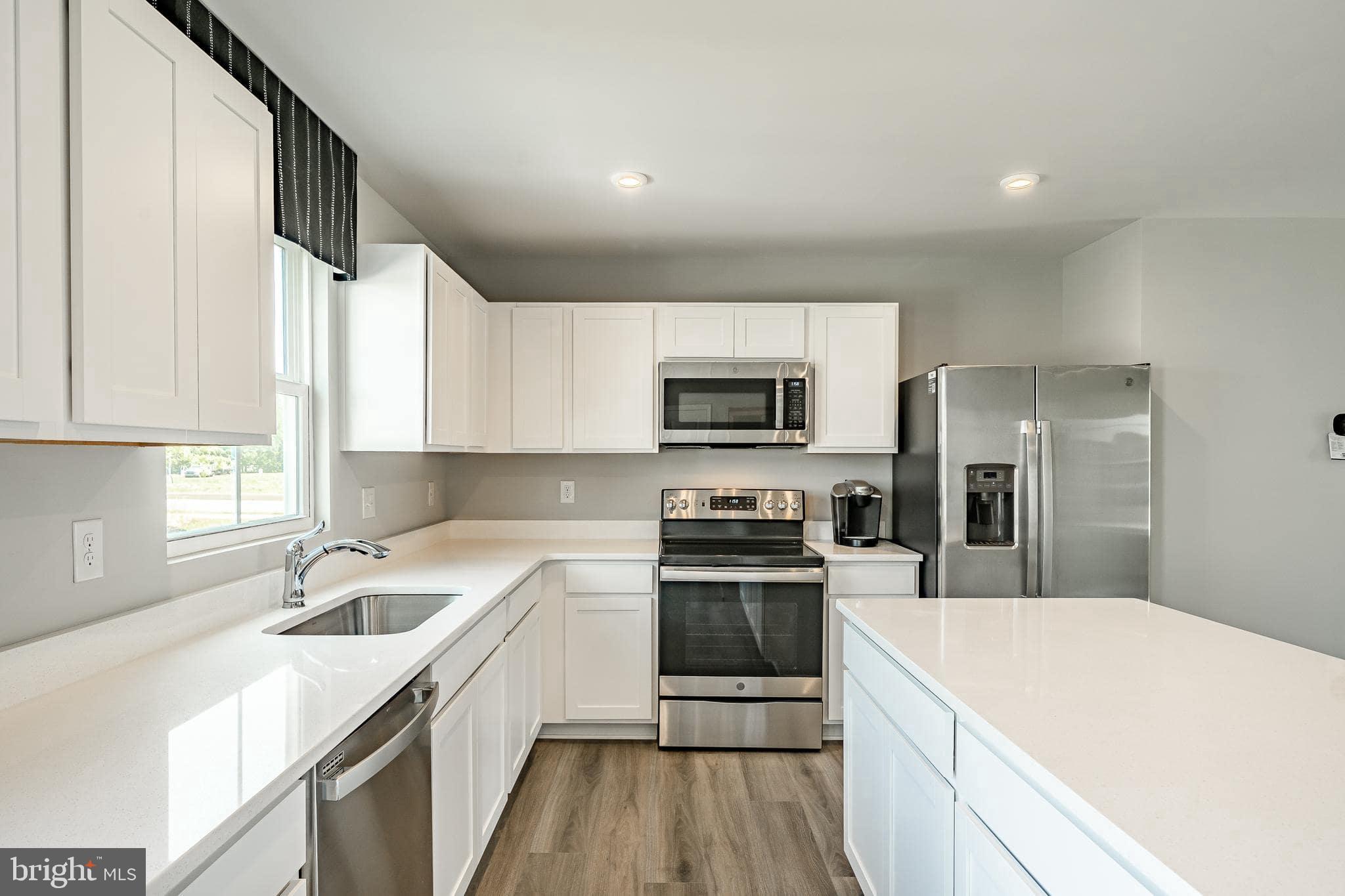 CHESTNUT RIDGE PRSRV - Residential Lease