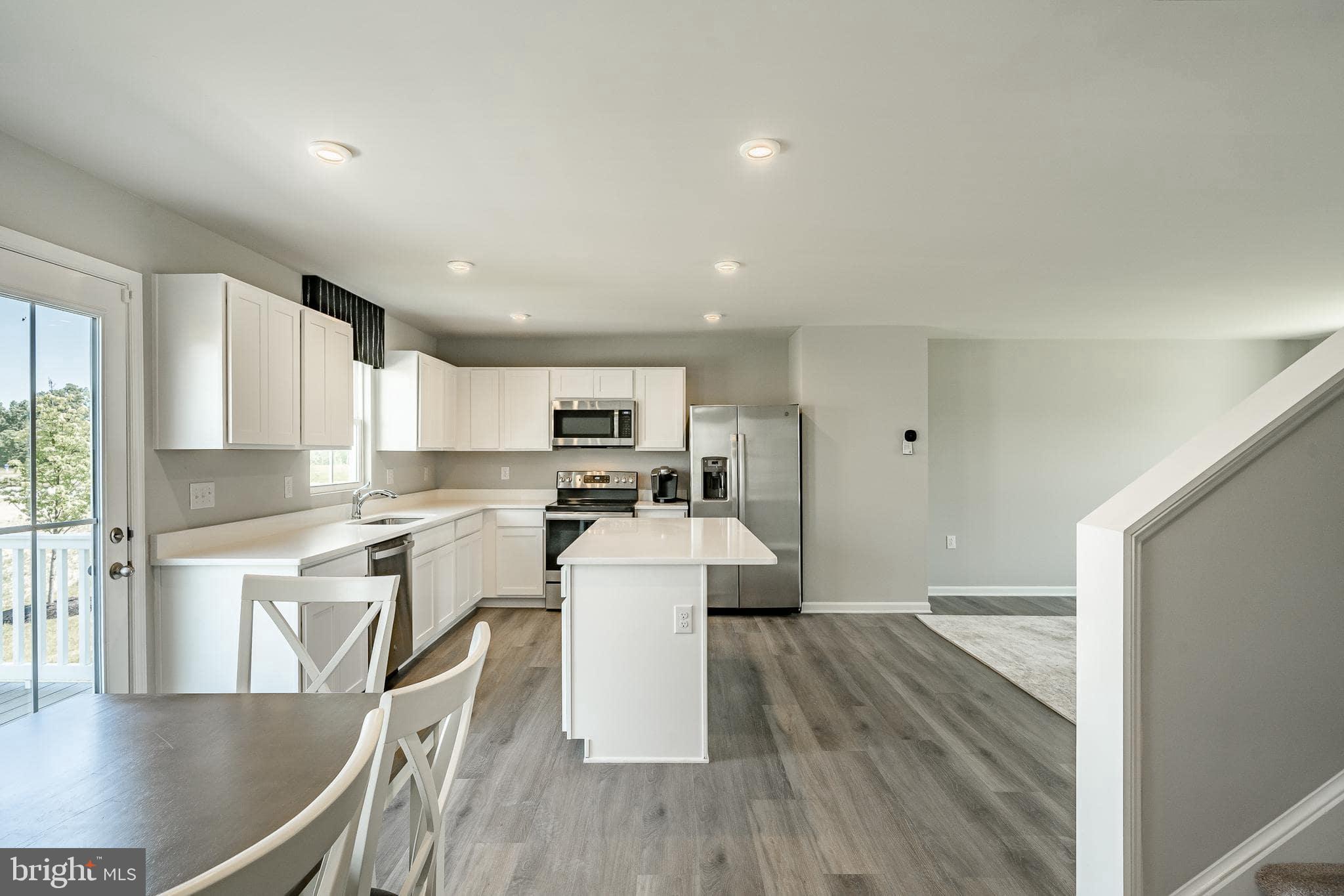 CHESTNUT RIDGE PRSRV - Residential Lease