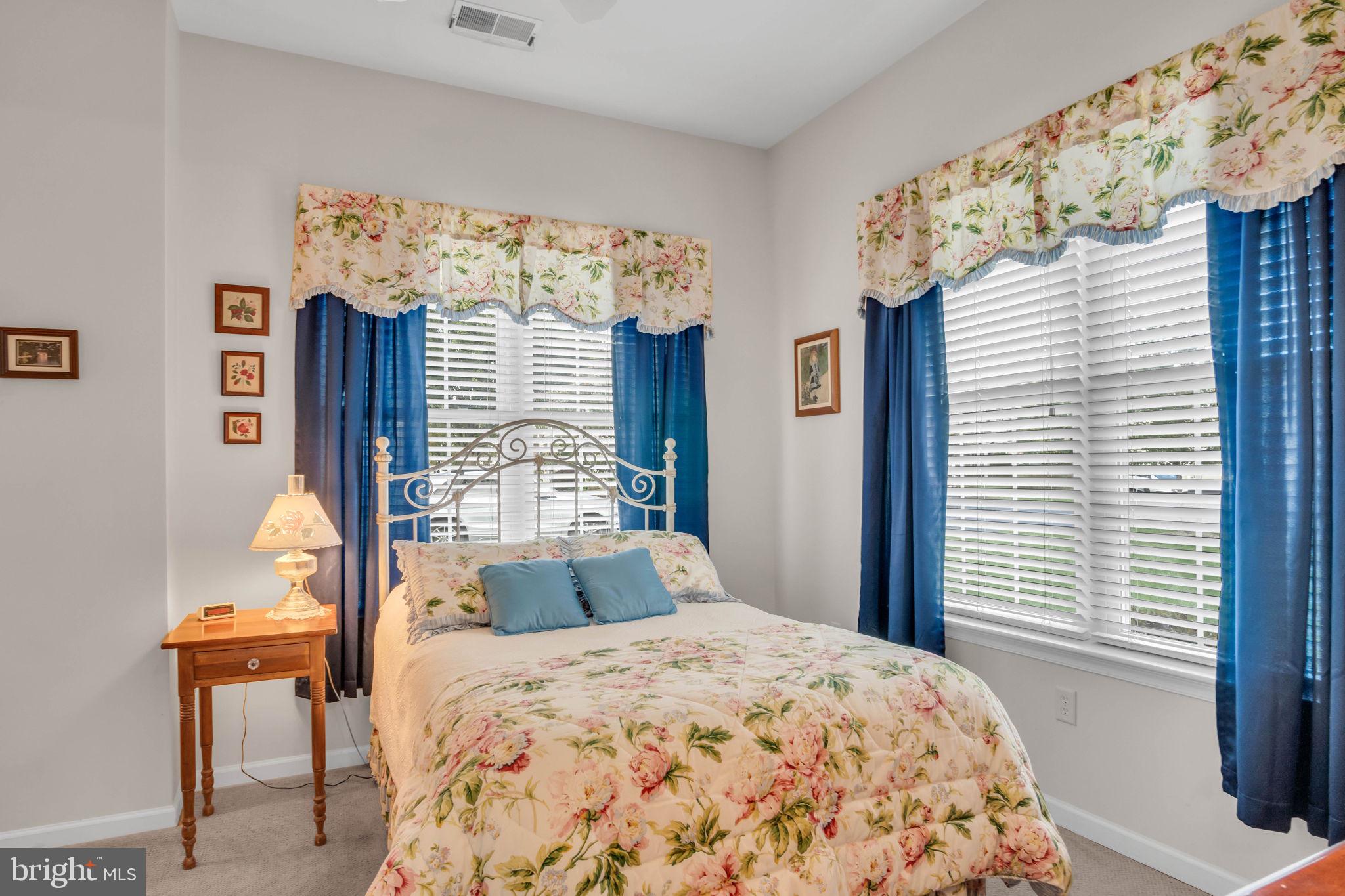 CARMELLA - Residential