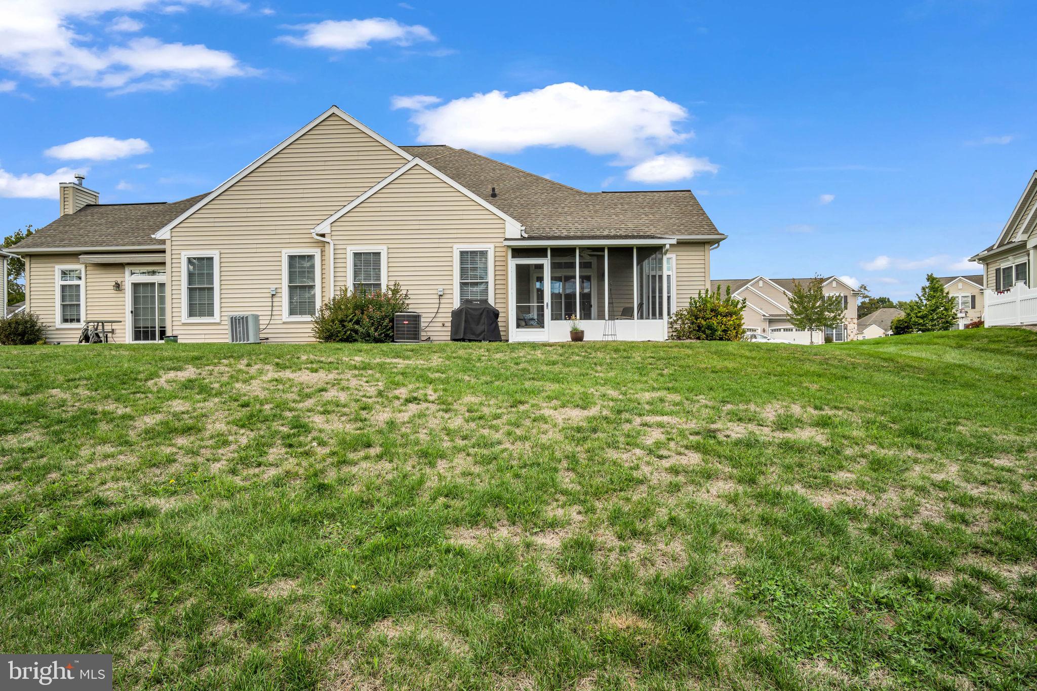 CARMELLA - Residential