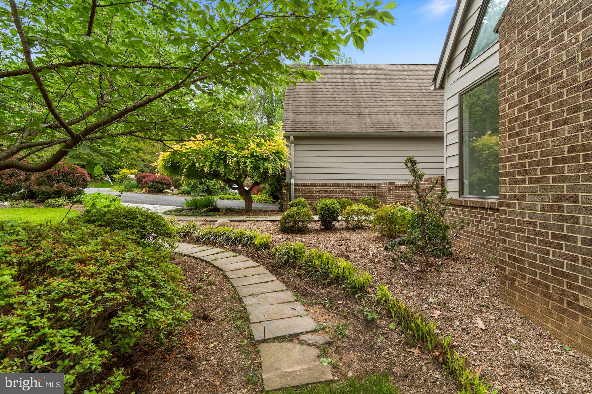 MCLEAN STATION - Residential