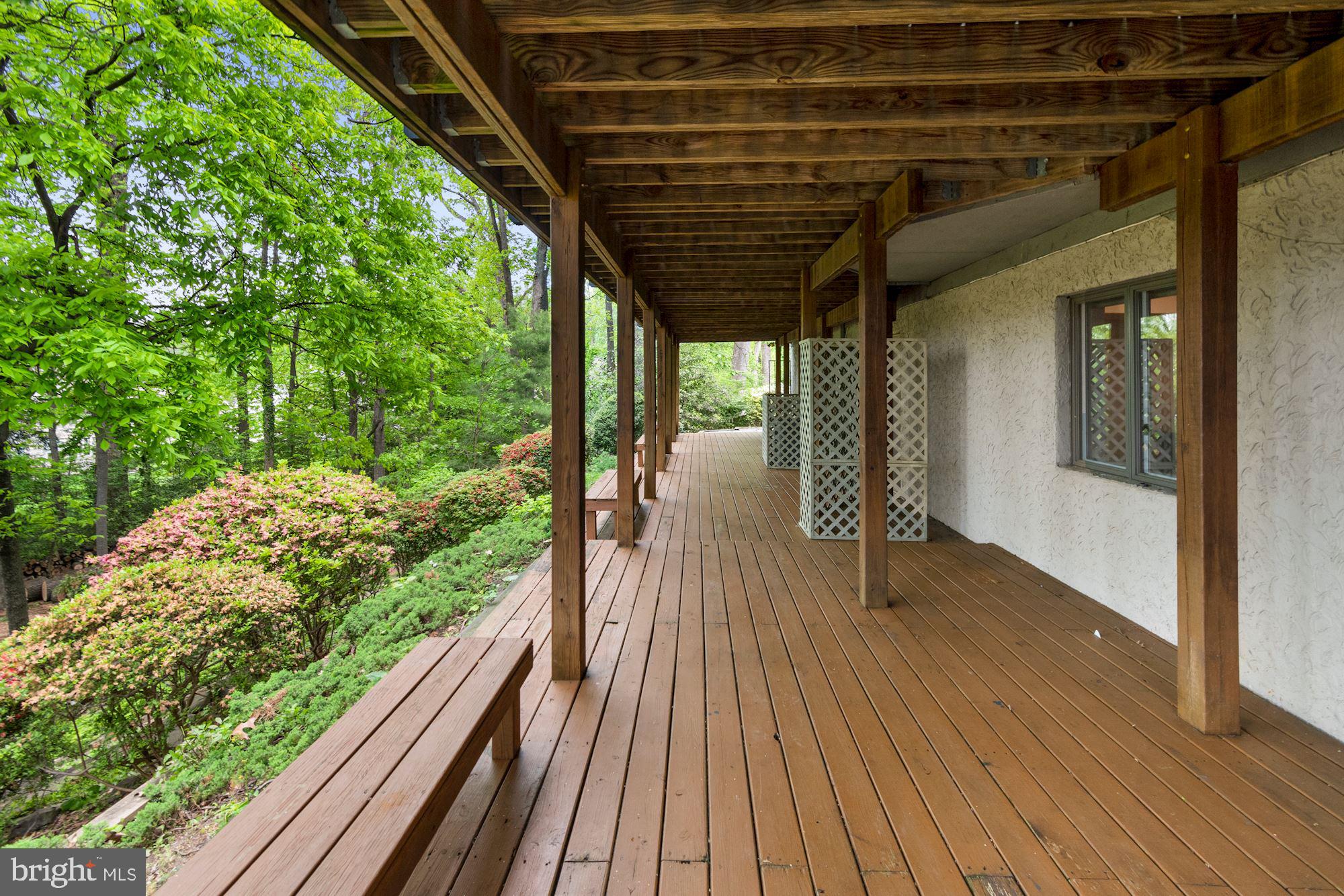 MCLEAN STATION - Residential