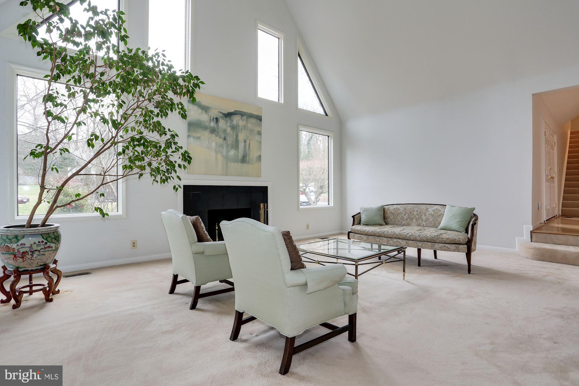 MCLEAN STATION - Residential