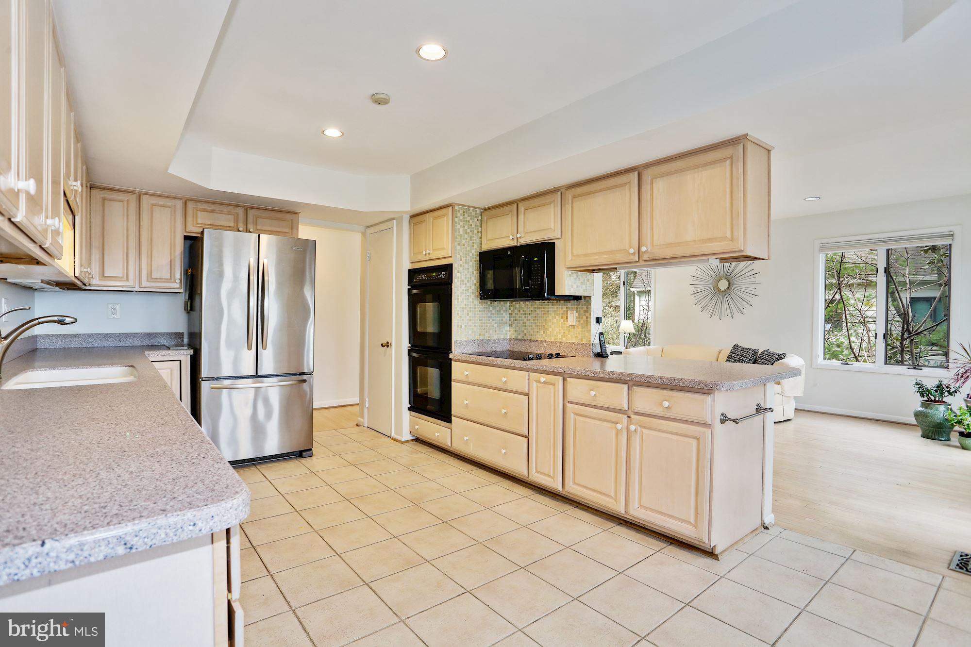 MCLEAN STATION - Residential