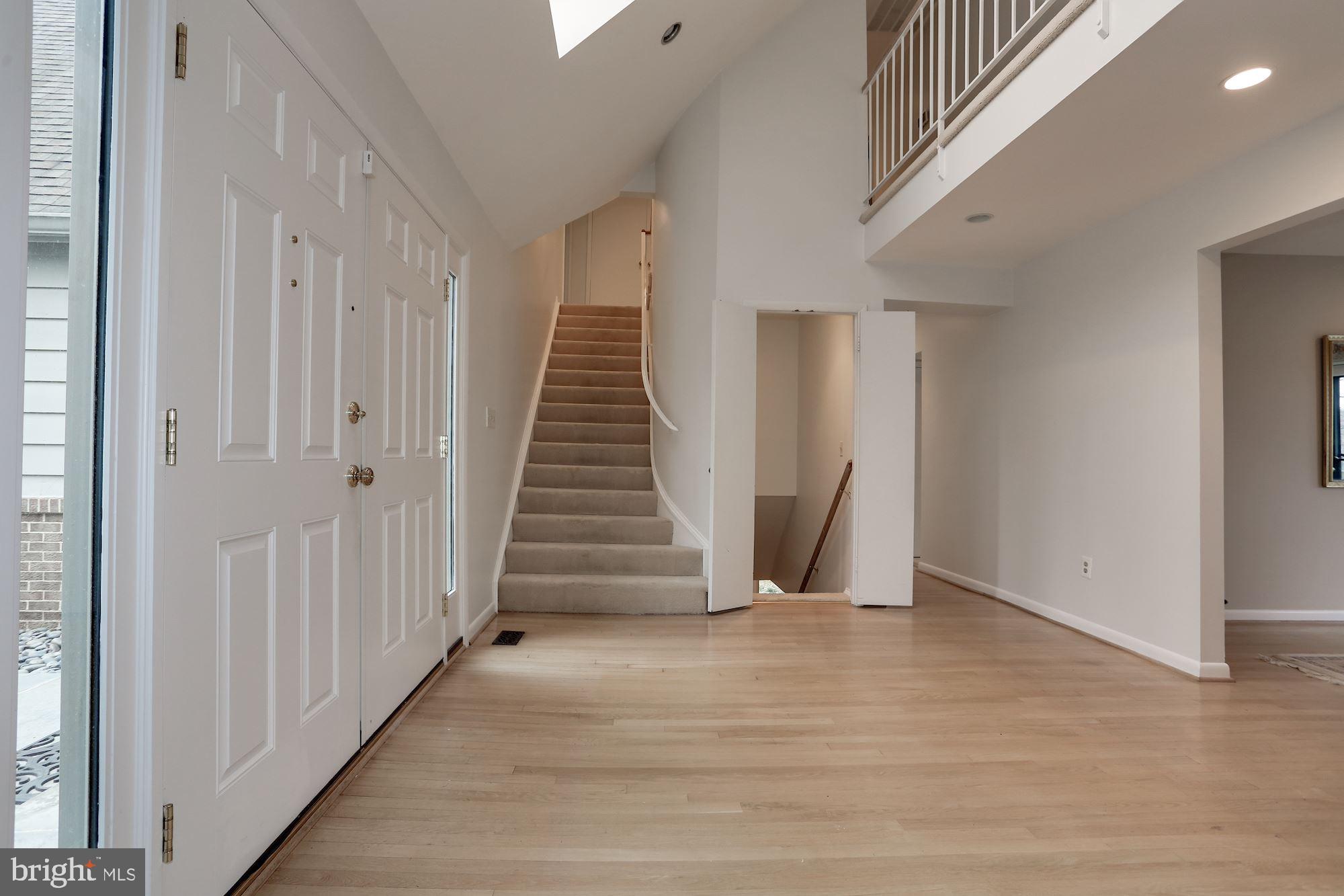 MCLEAN STATION - Residential