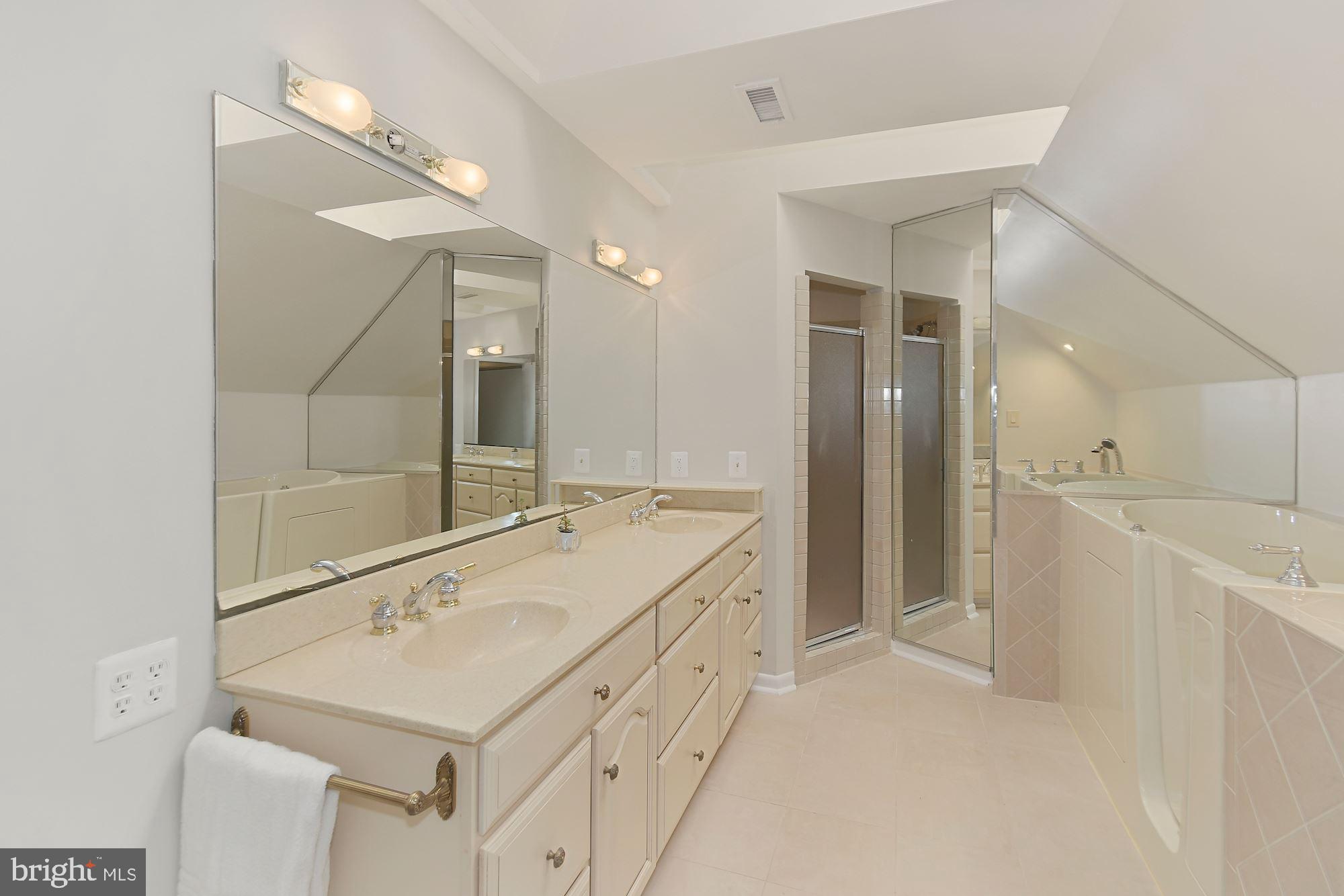 MCLEAN STATION - Residential