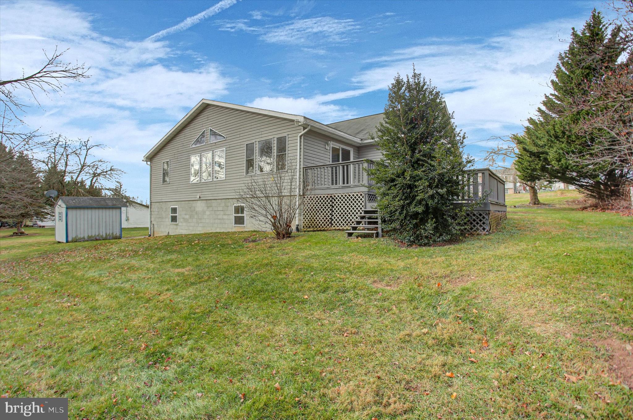 KNOB HILL - Residential