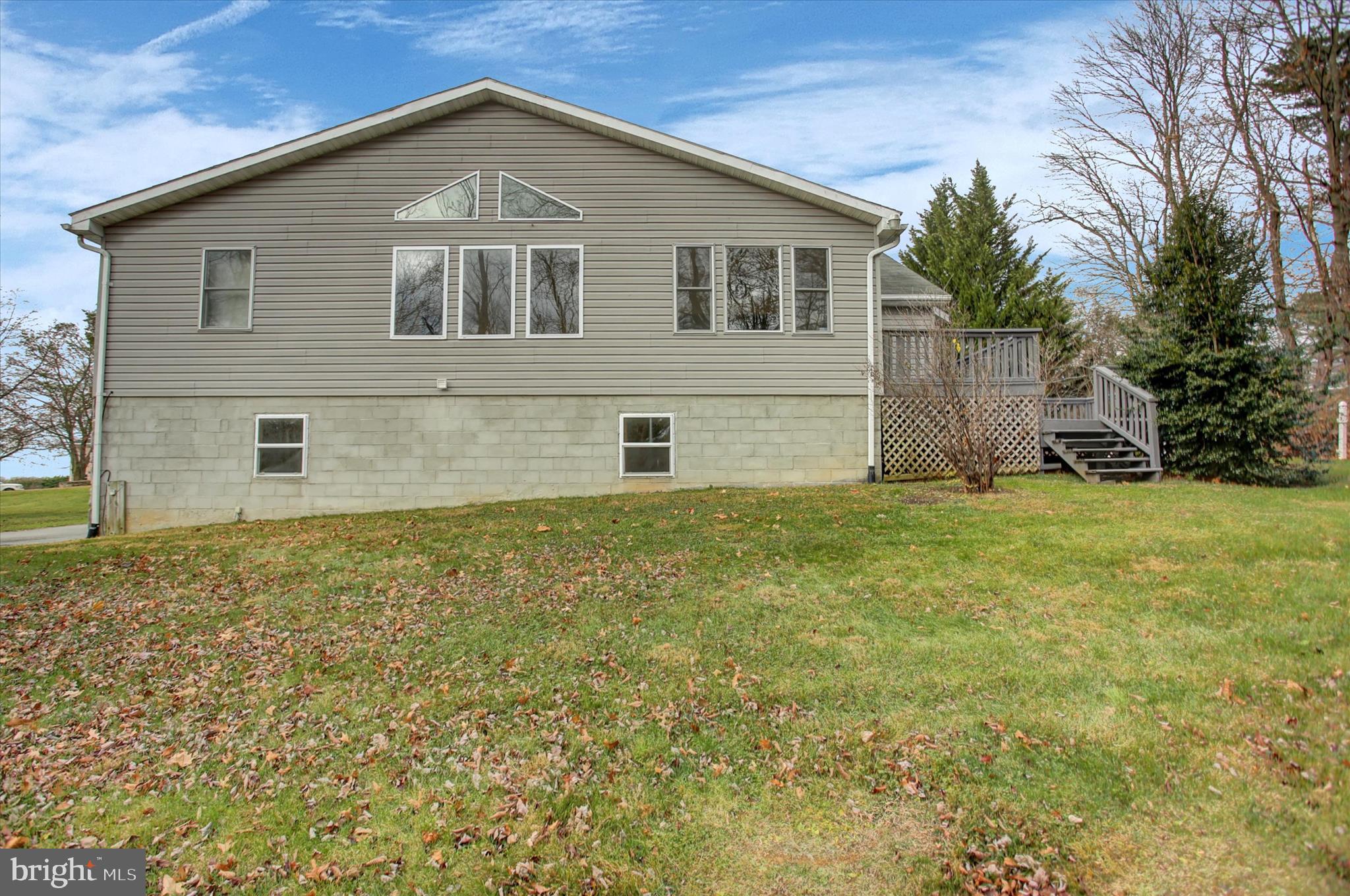 KNOB HILL - Residential