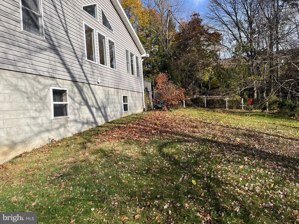 Photo of 1032 Upland Dr, FAYETTEVILLE, PA 17222 (MLS # PAFL2031172)