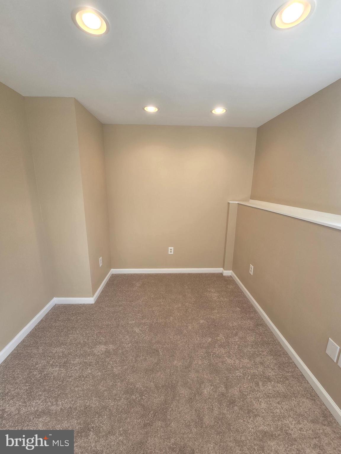 FURNACE HILLS - Residential