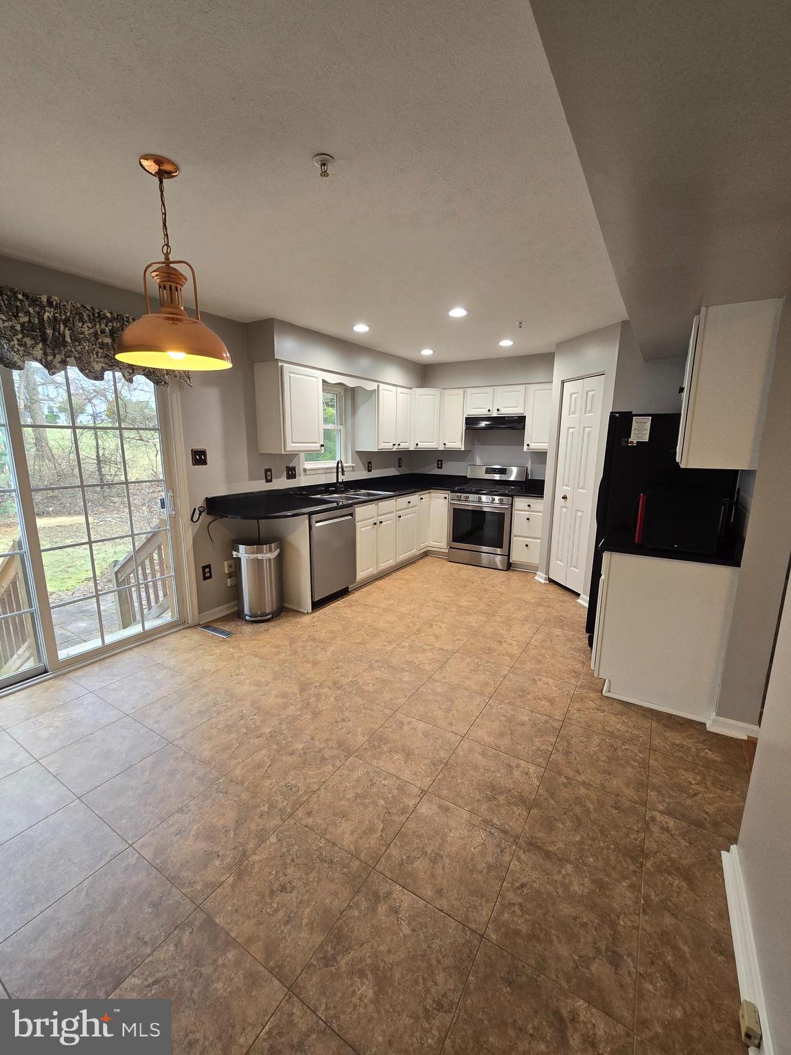 FURNACE HILLS - Residential