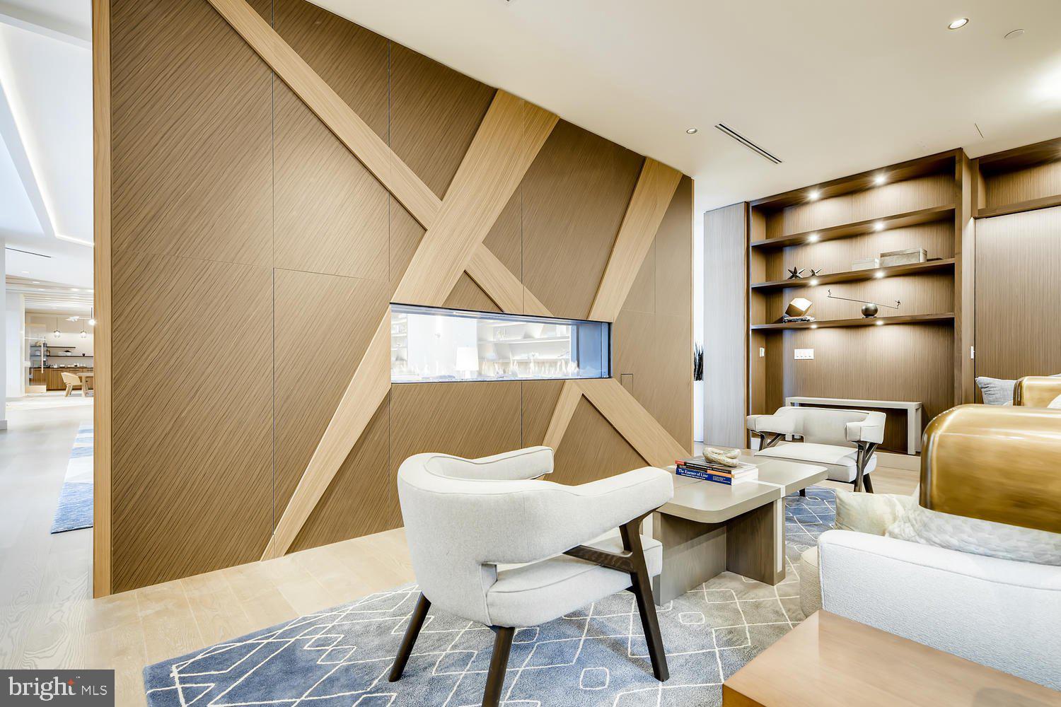HARBOR EAST - Residential