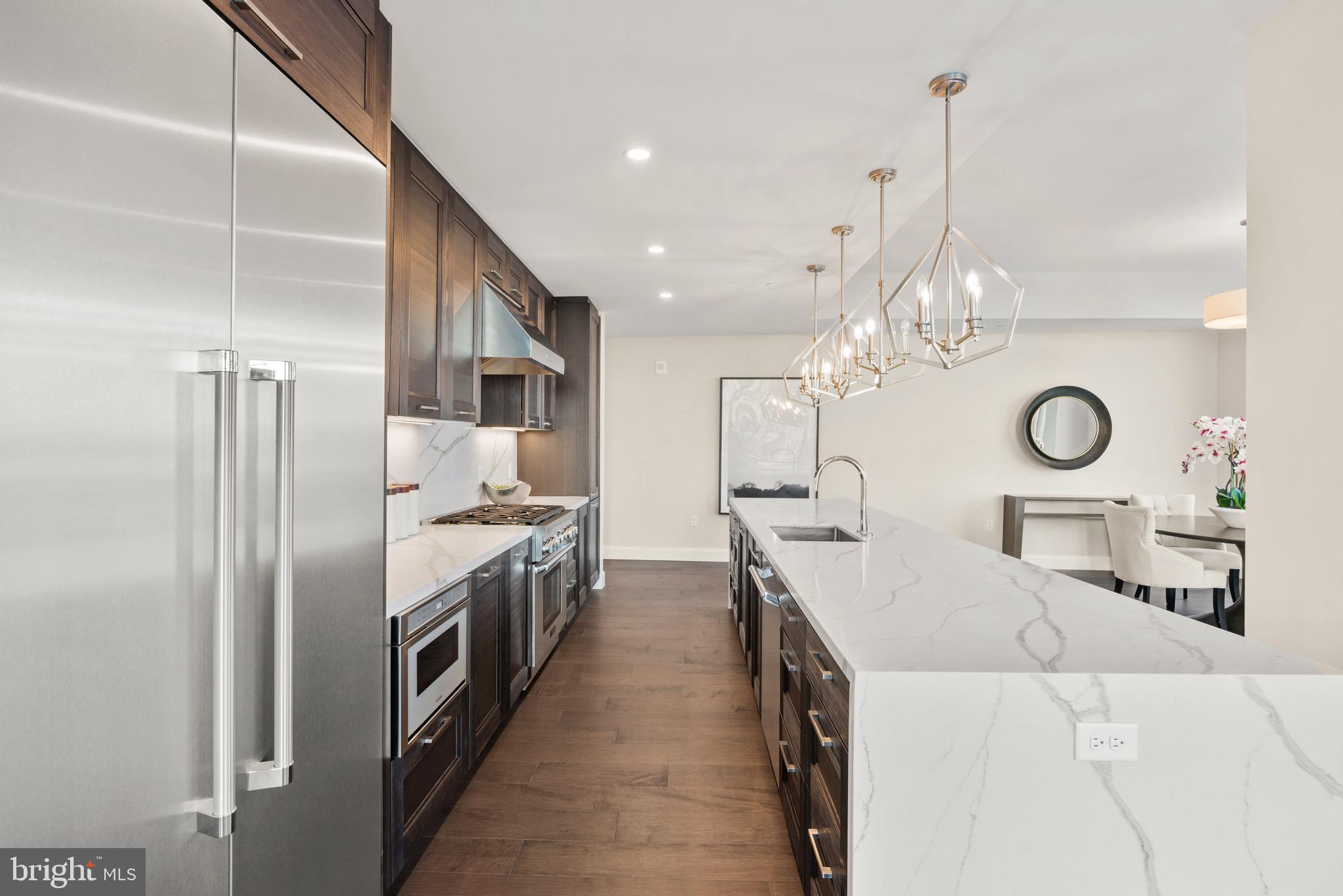 HARBOR EAST - Residential