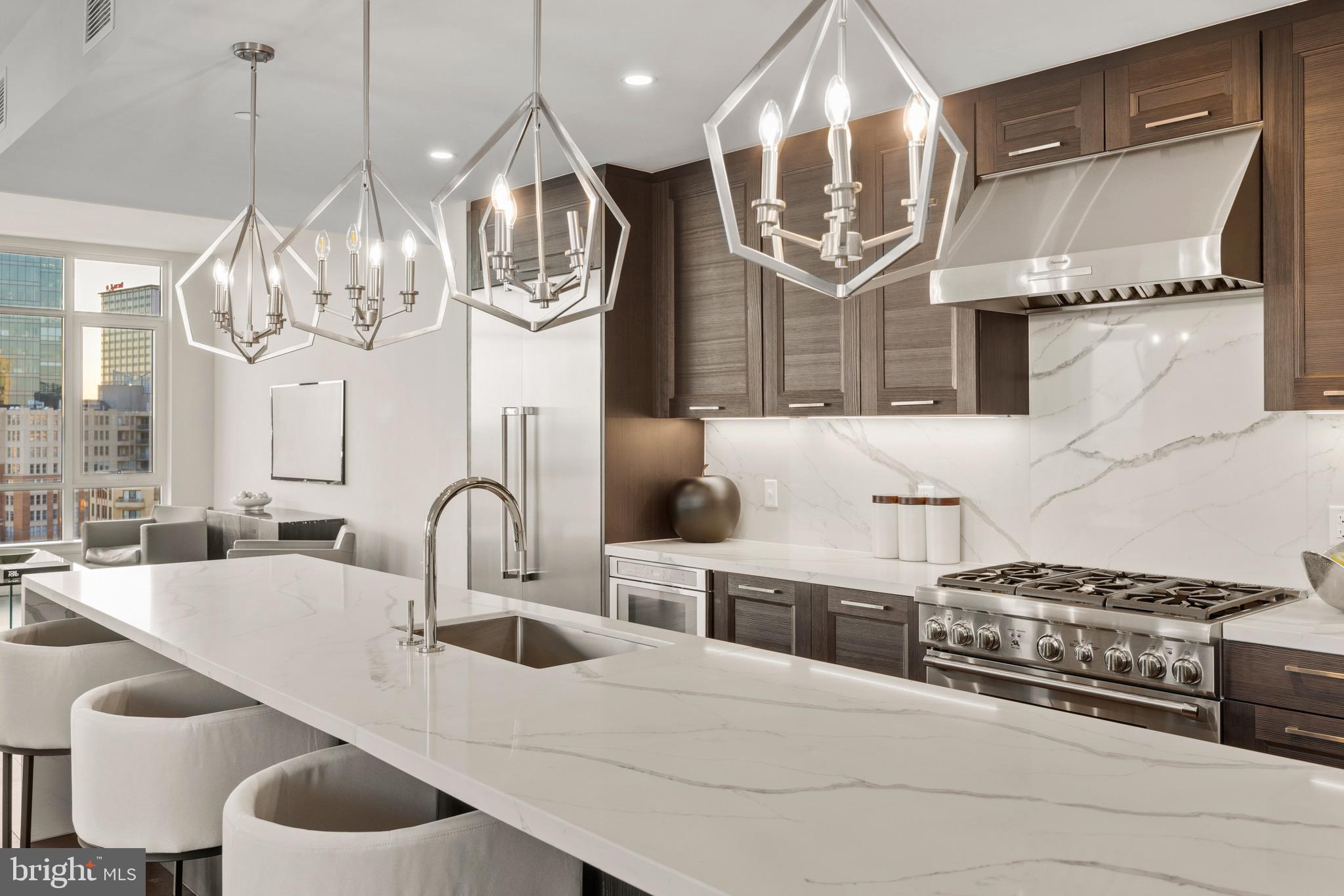 HARBOR EAST - Residential