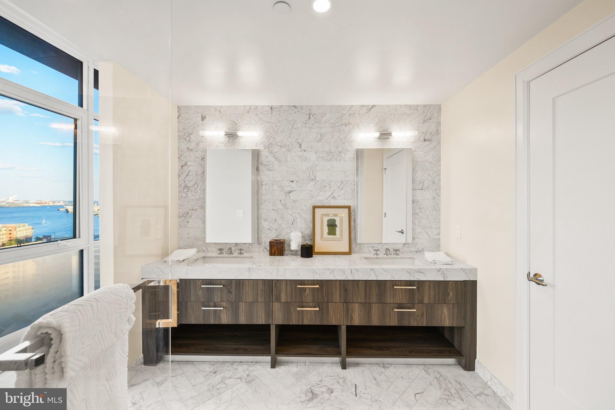 HARBOR EAST - Residential