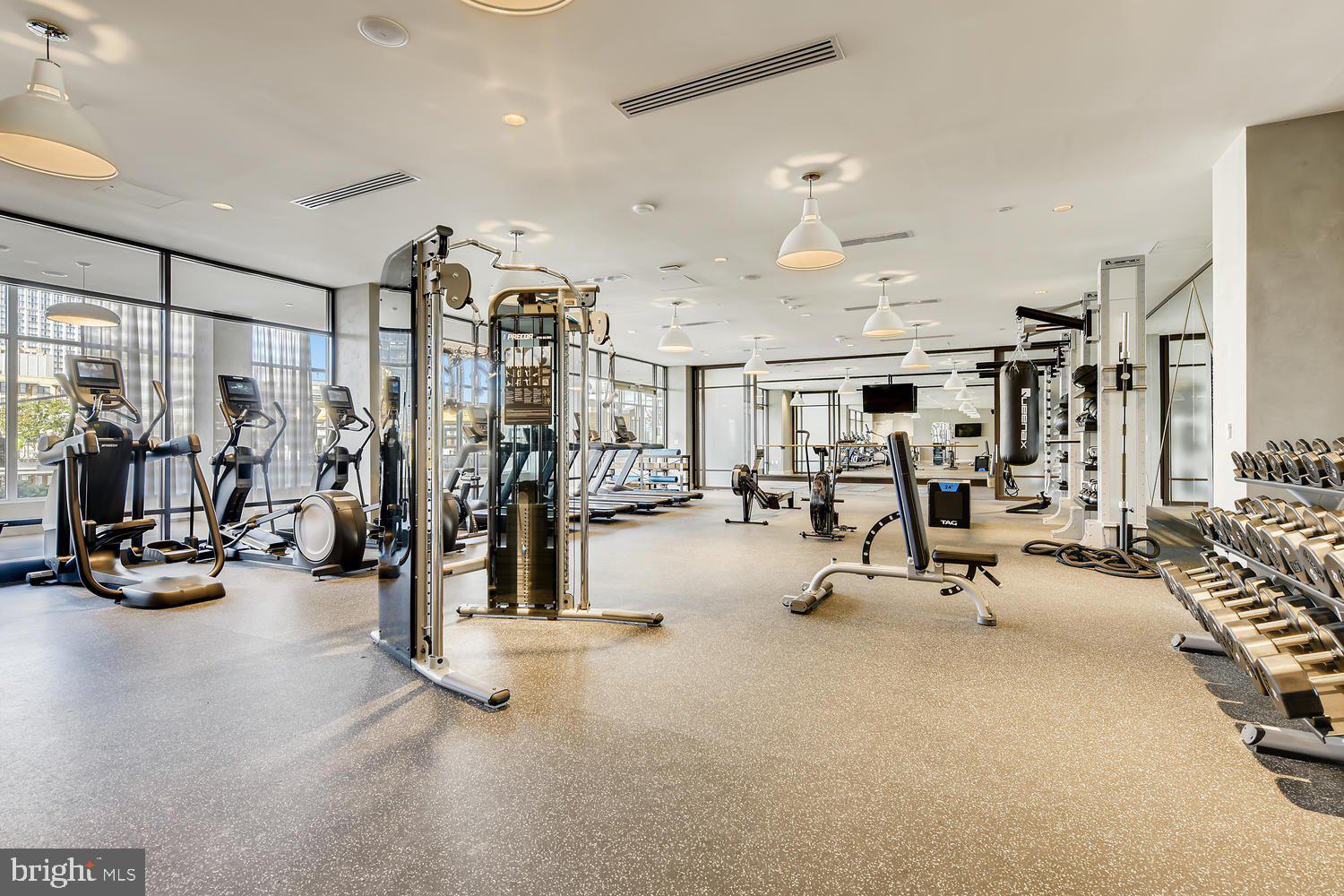 HARBOR EAST - Residential