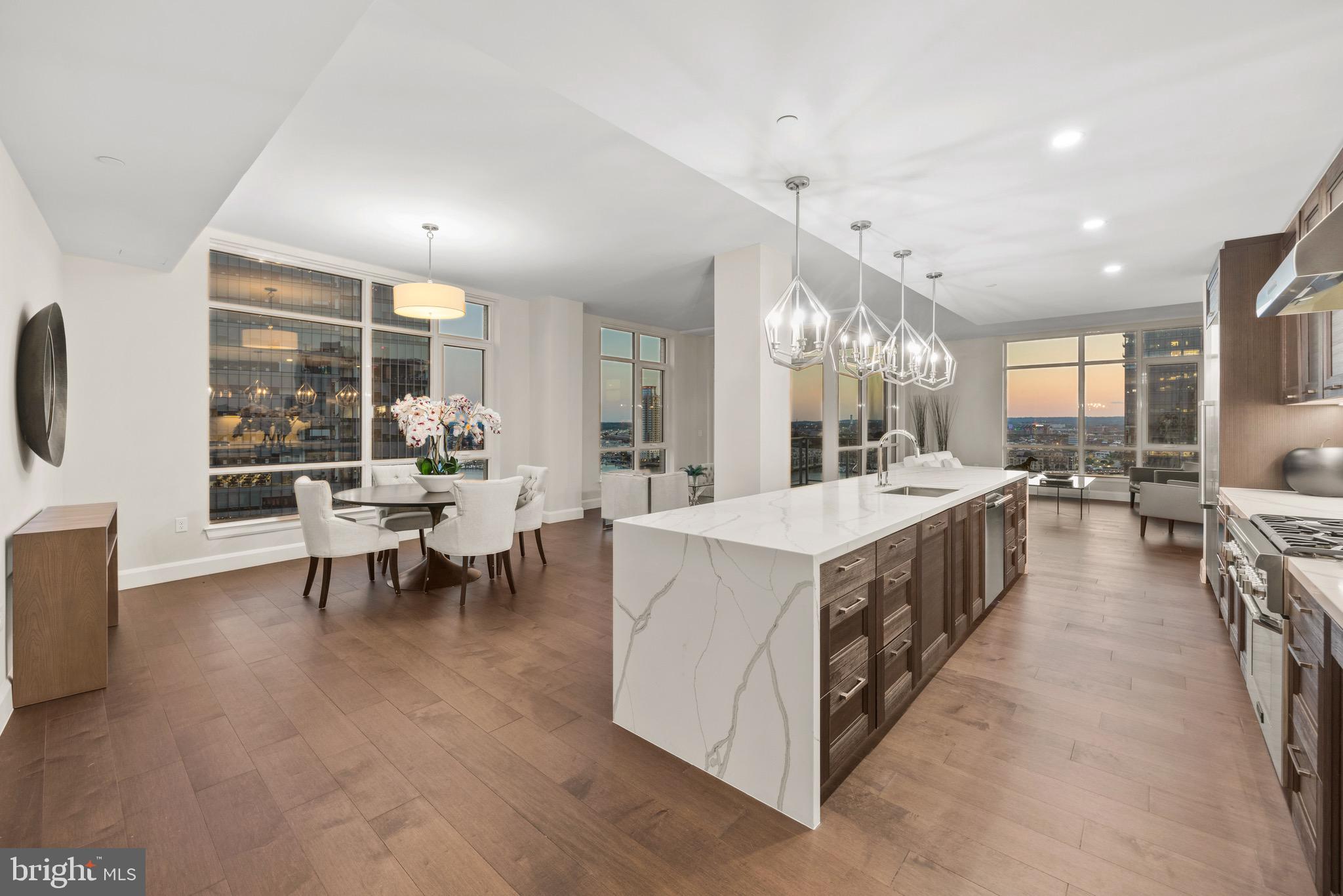 HARBOR EAST - Residential