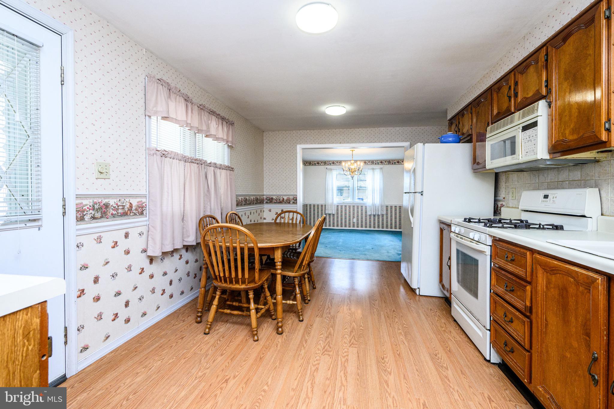 GULPH MILLS VIL - Residential