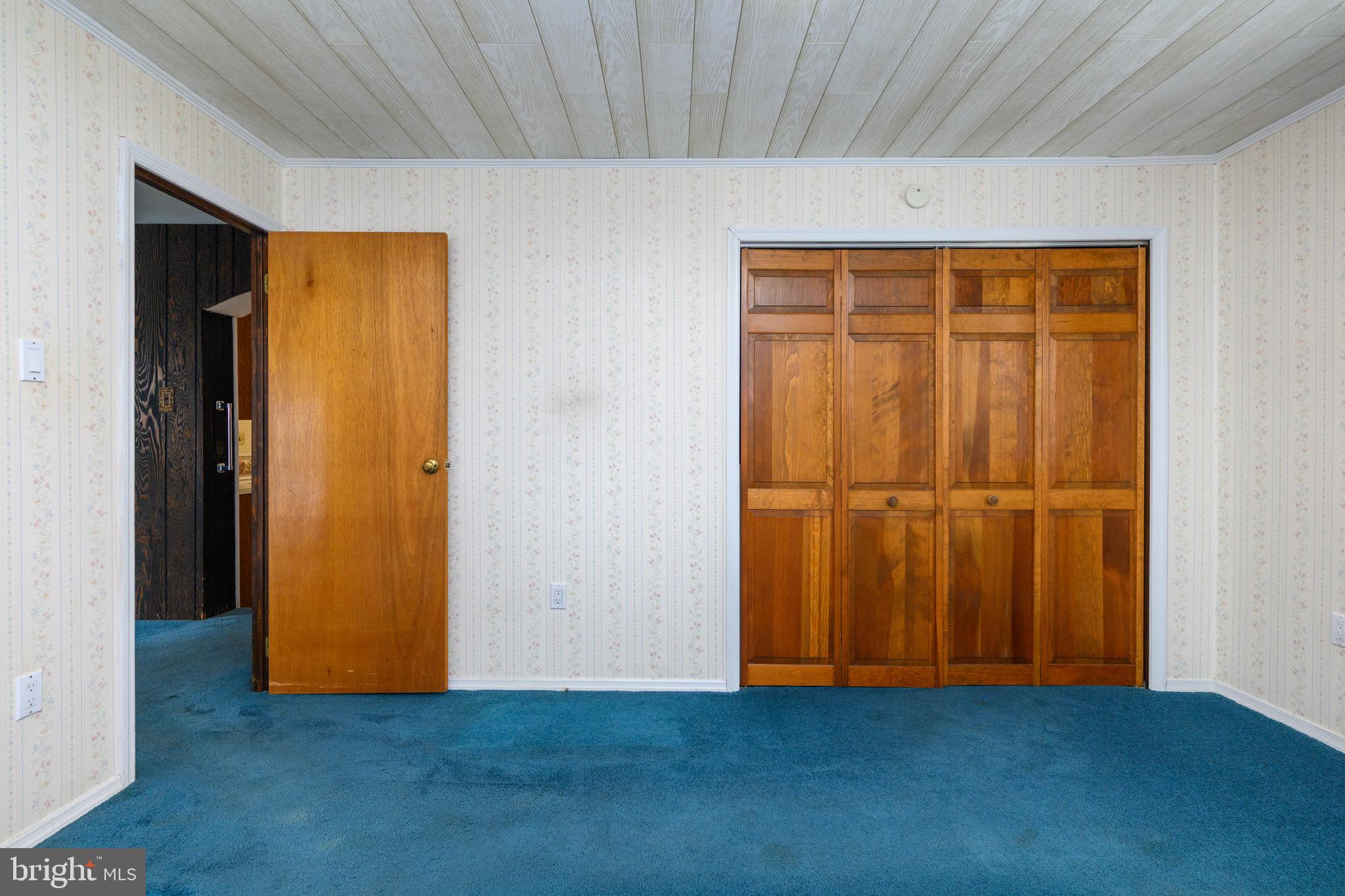 GULPH MILLS VIL - Residential