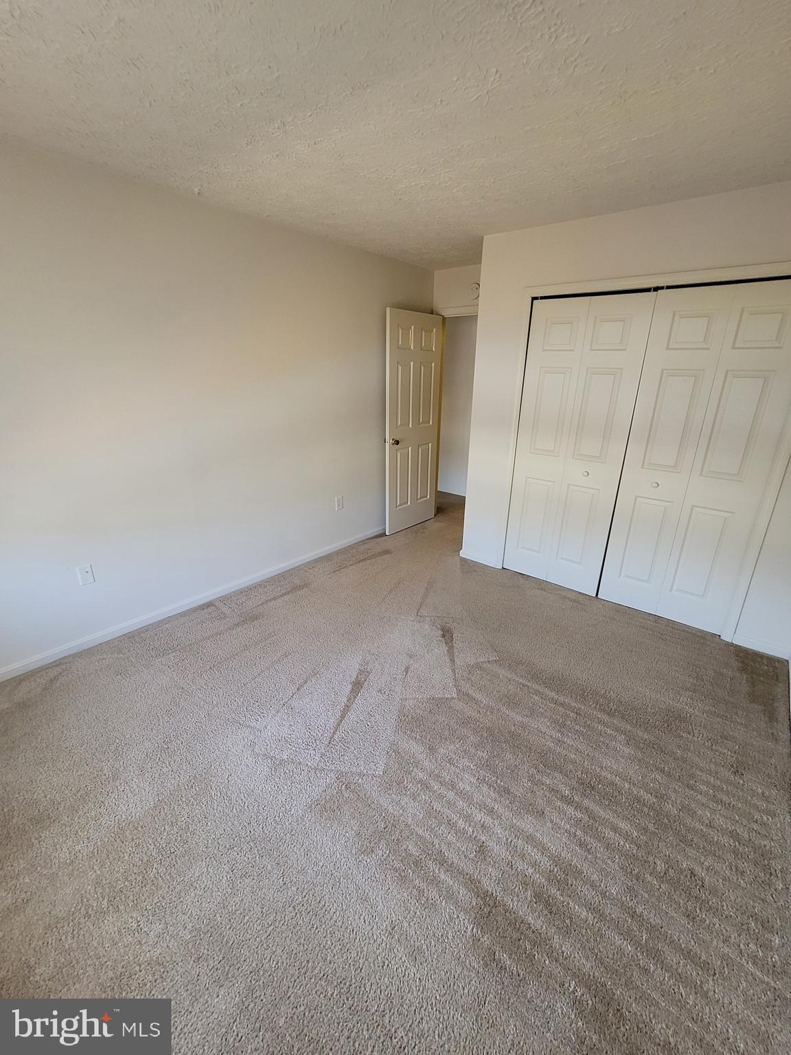 ST CHARLES SUB - HAMPSHIRE - Residential Lease