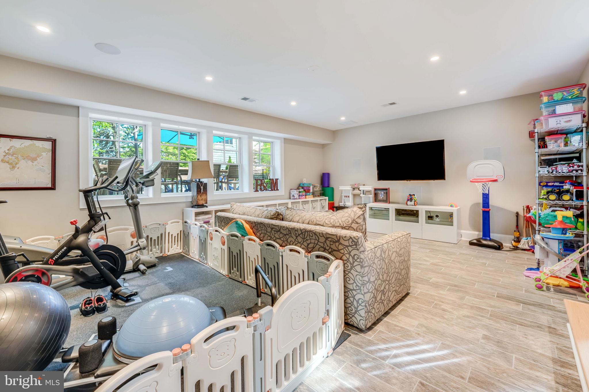 MILBURN TERRACE - Residential