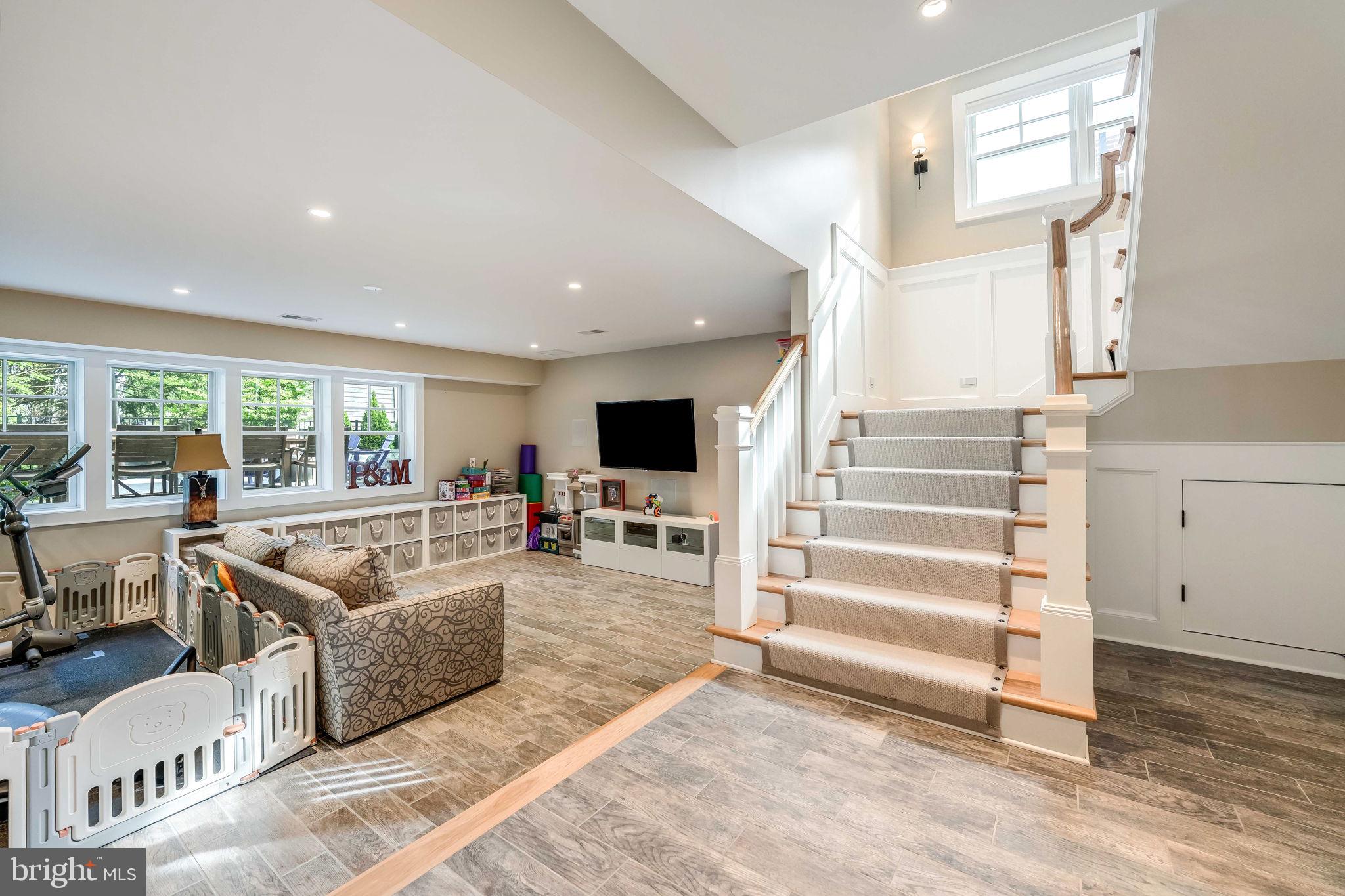 MILBURN TERRACE - Residential