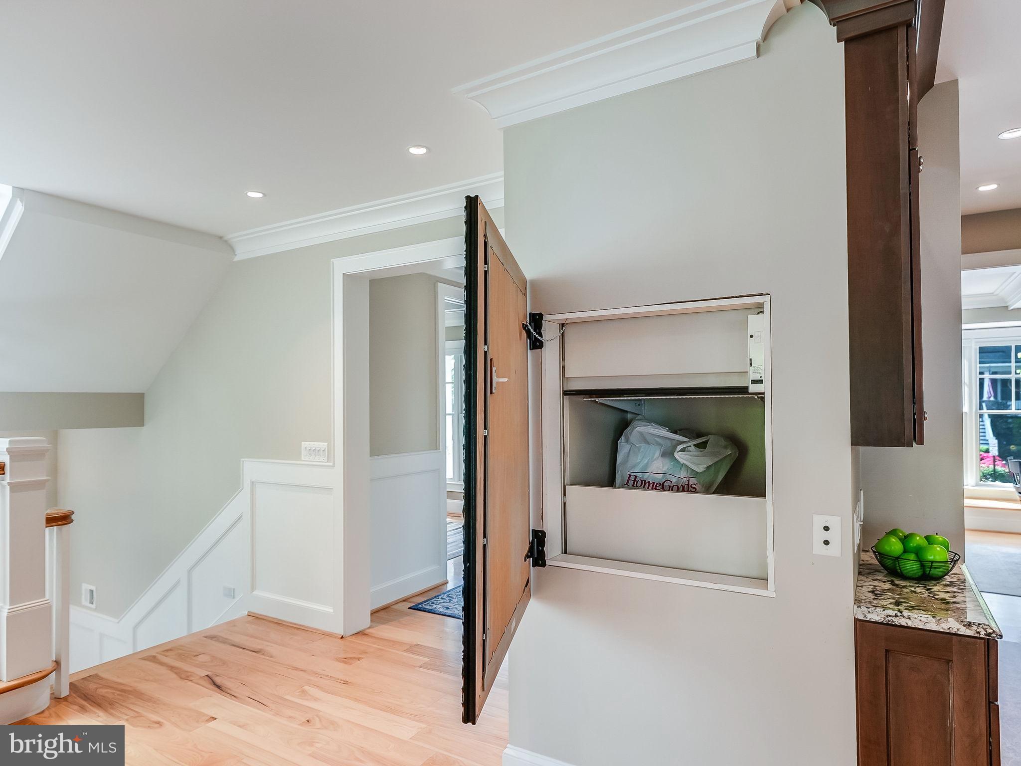 MILBURN TERRACE - Residential