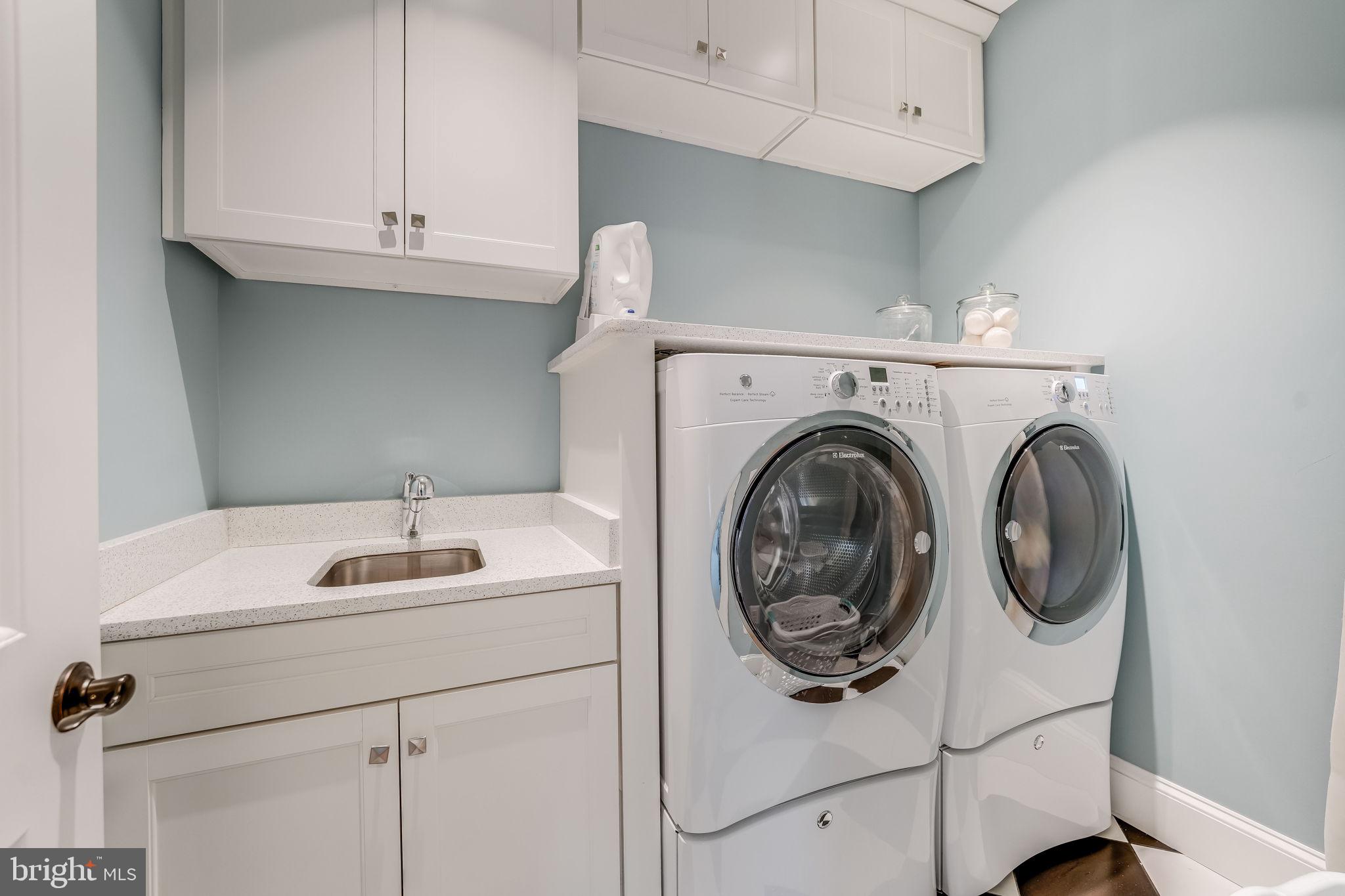 MILBURN TERRACE - Residential