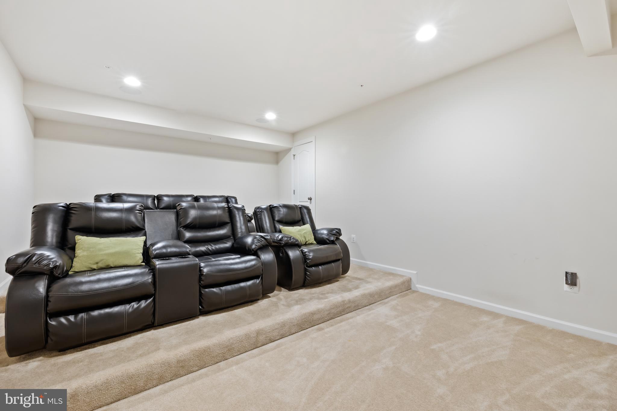 PARKSIDE AT WESTPHALIA - Residential Lease