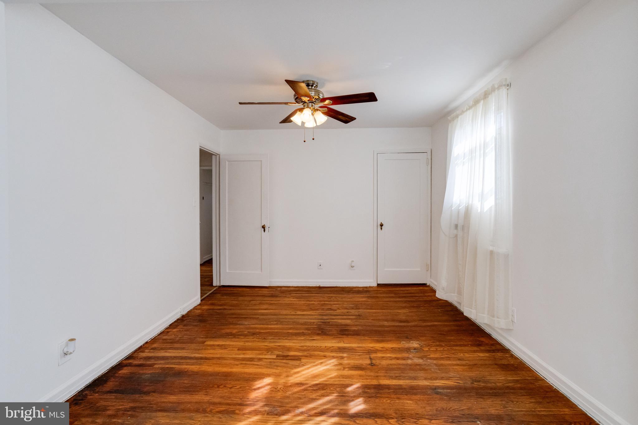 WATERS EDGE - Residential