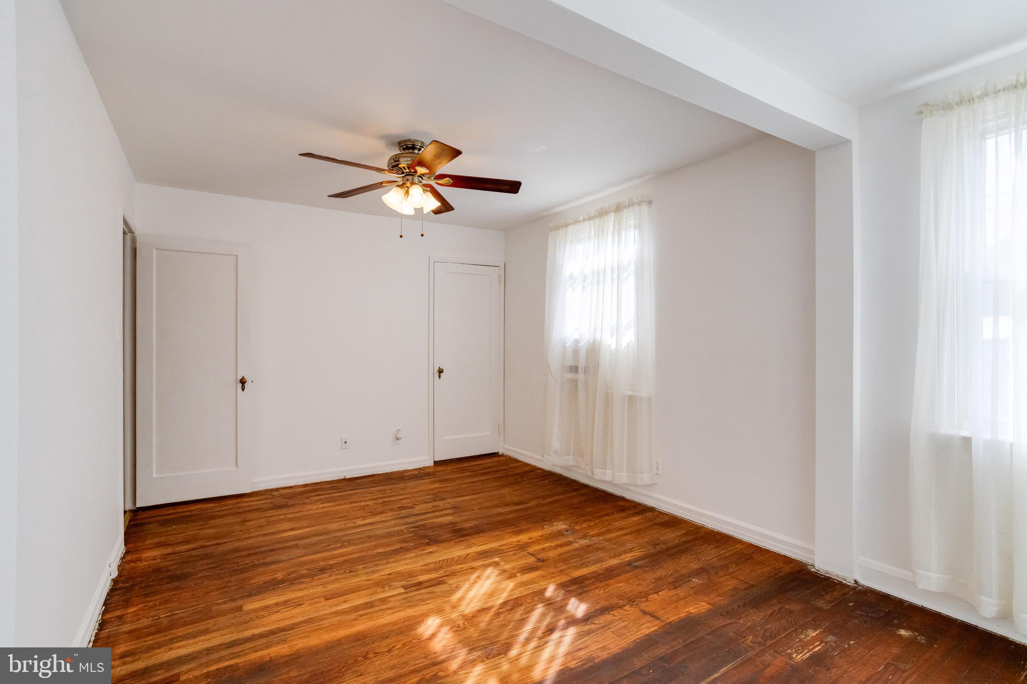 WATERS EDGE - Residential