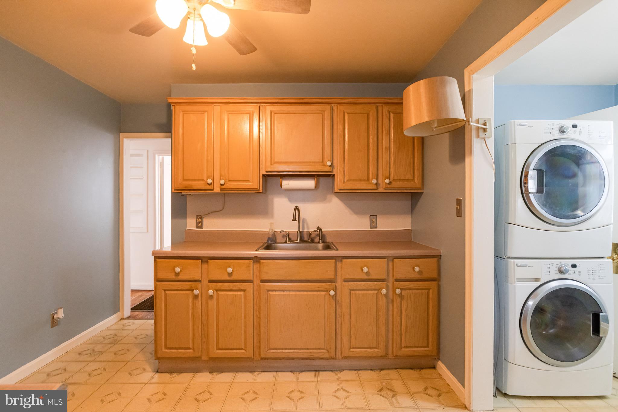 WATERS EDGE - Residential