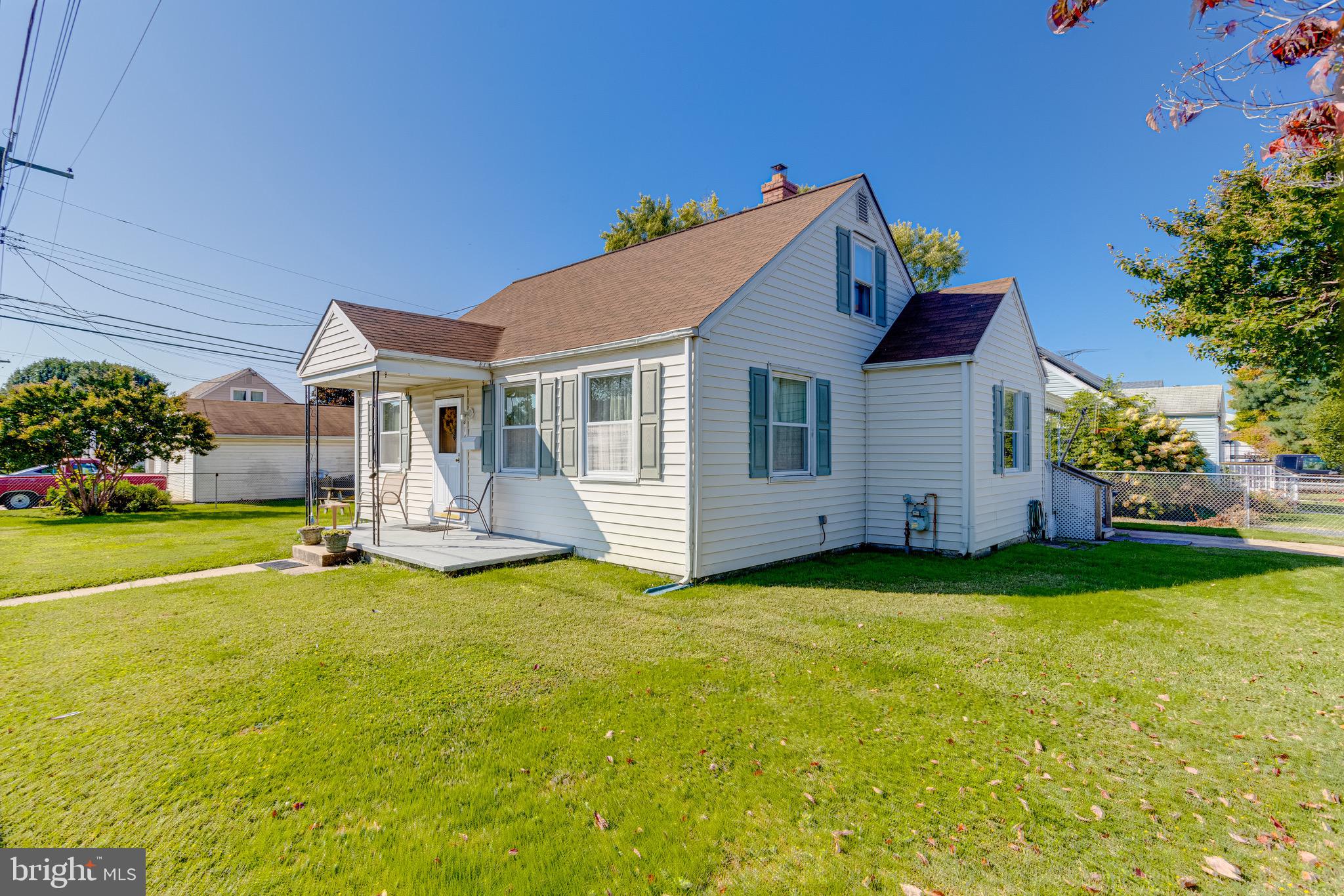 WATERS EDGE - Residential