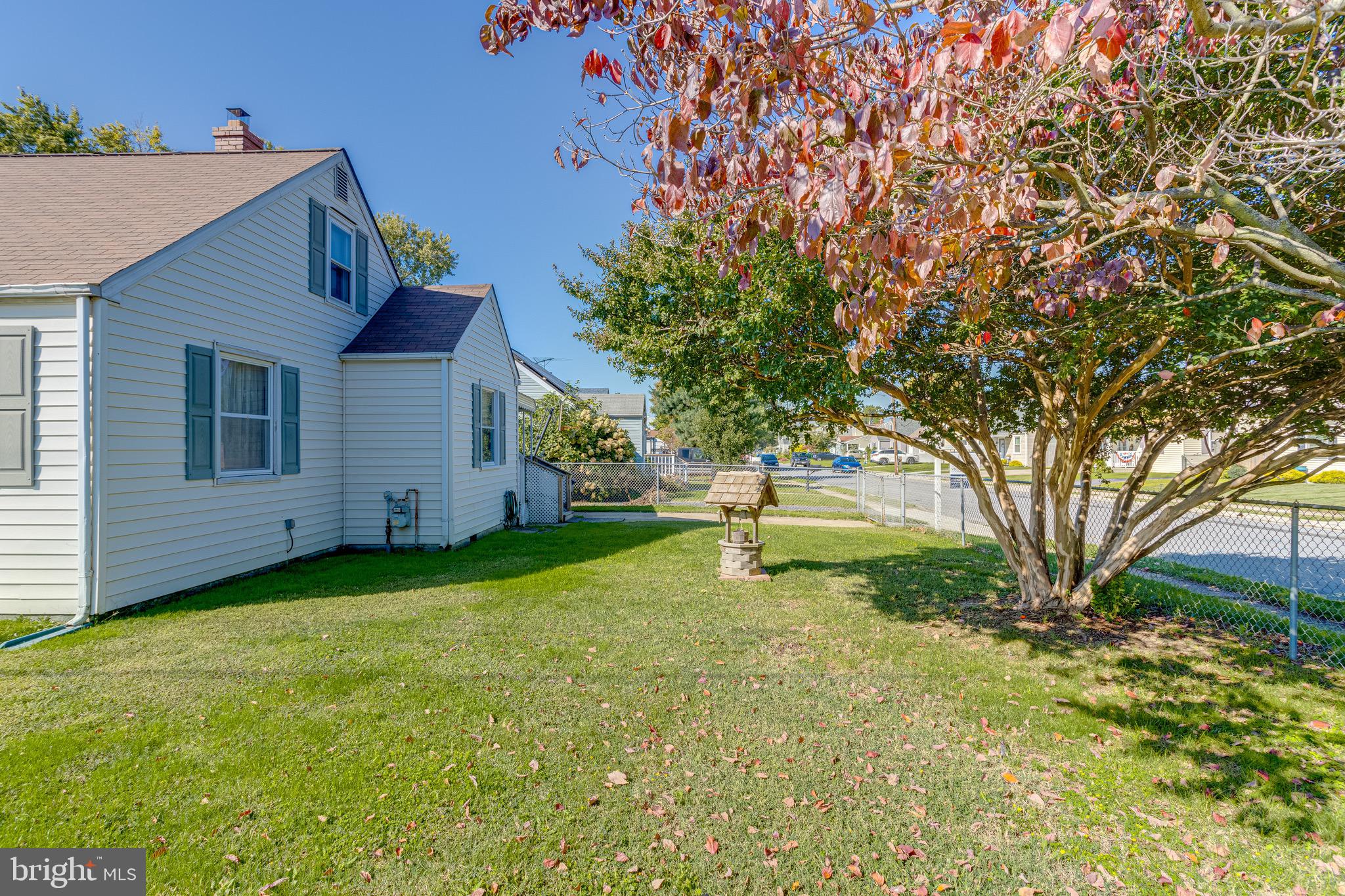 WATERS EDGE - Residential