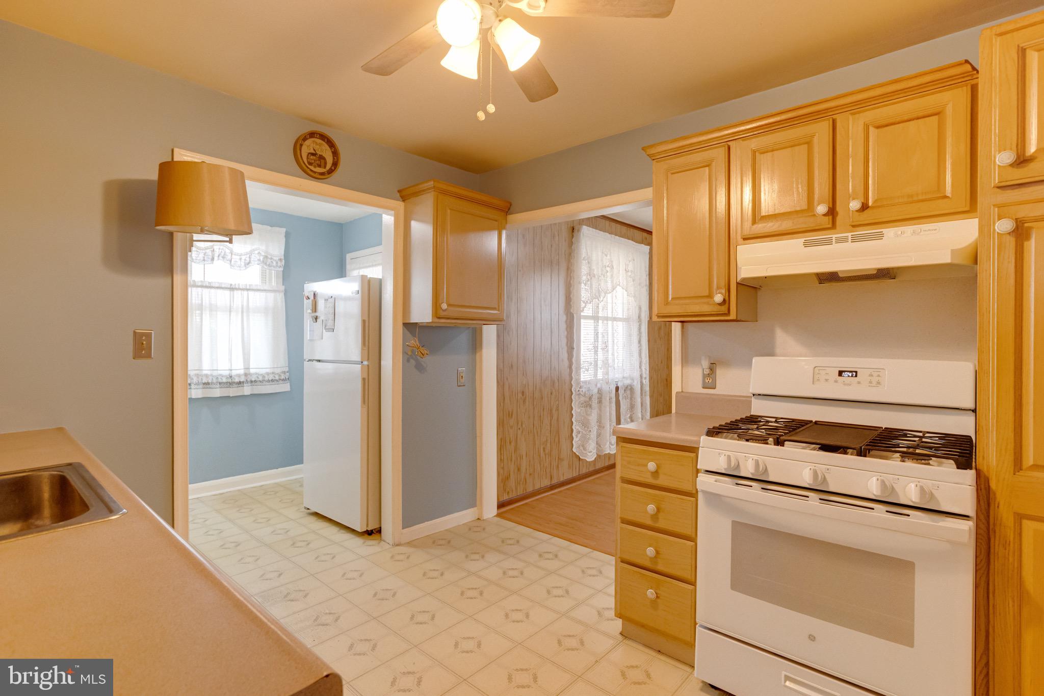 WATERS EDGE - Residential