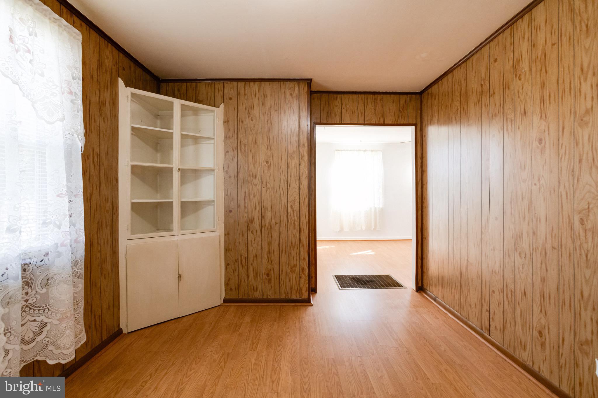 WATERS EDGE - Residential