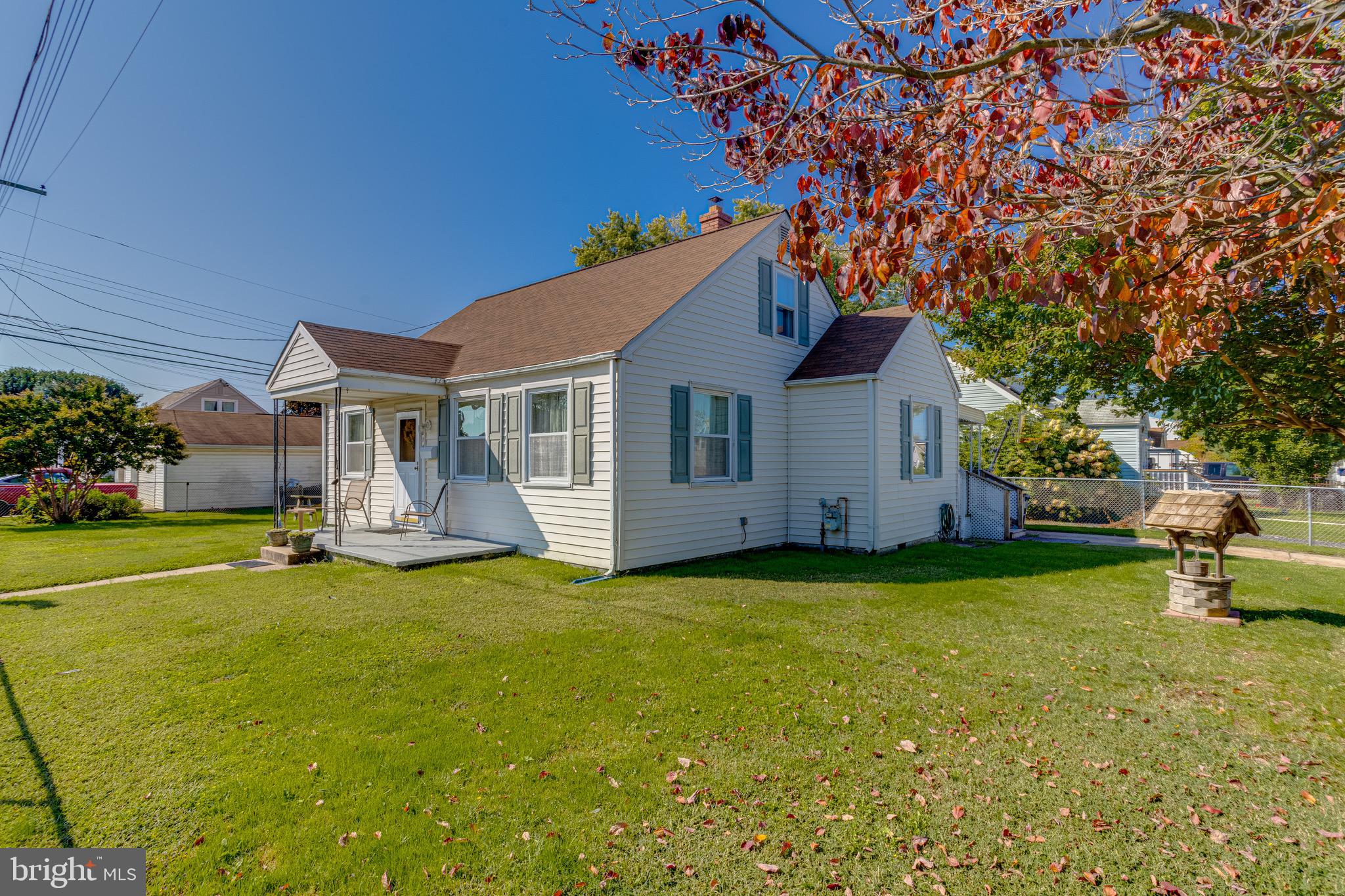 WATERS EDGE - Residential