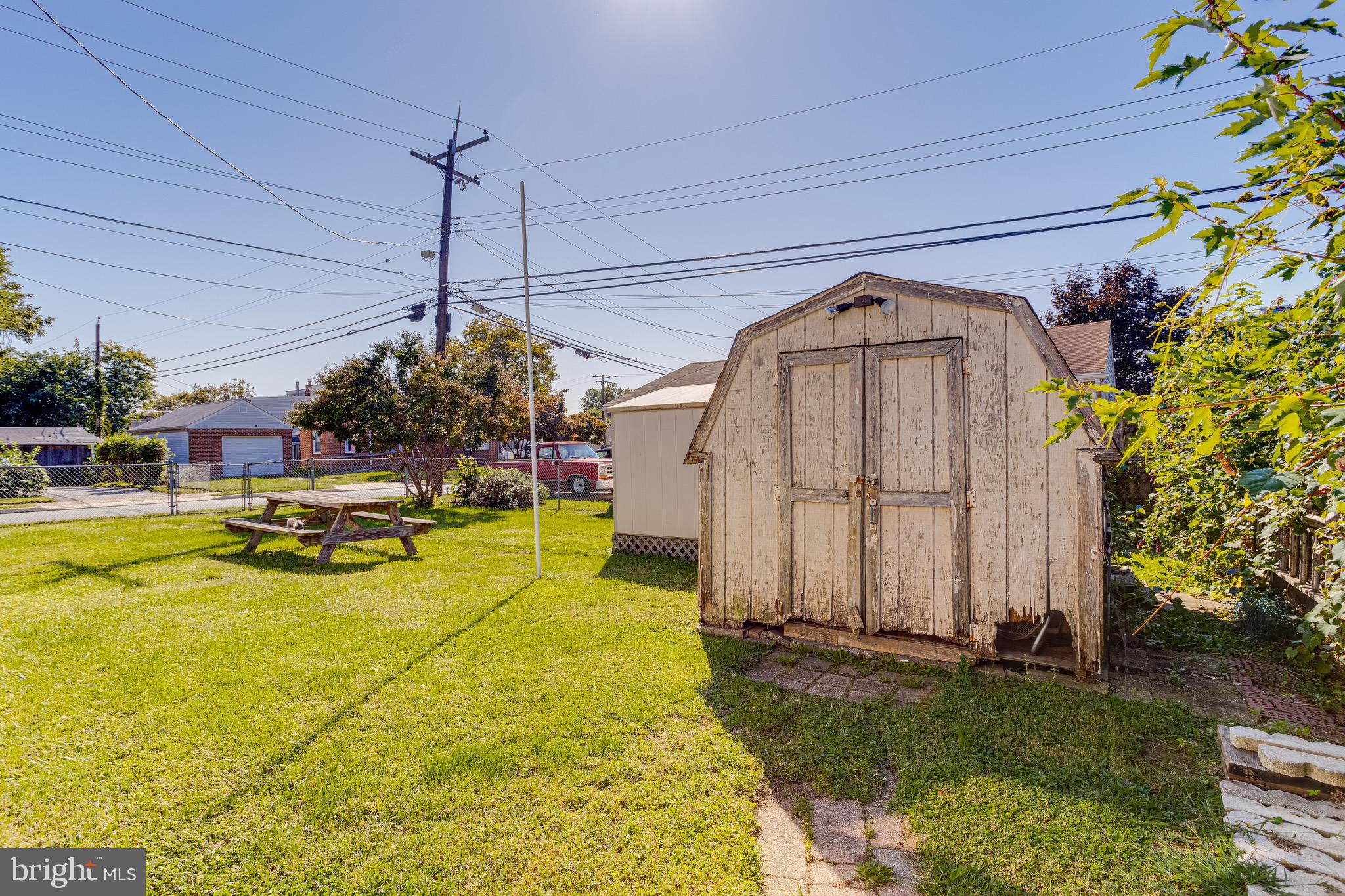 WATERS EDGE - Residential