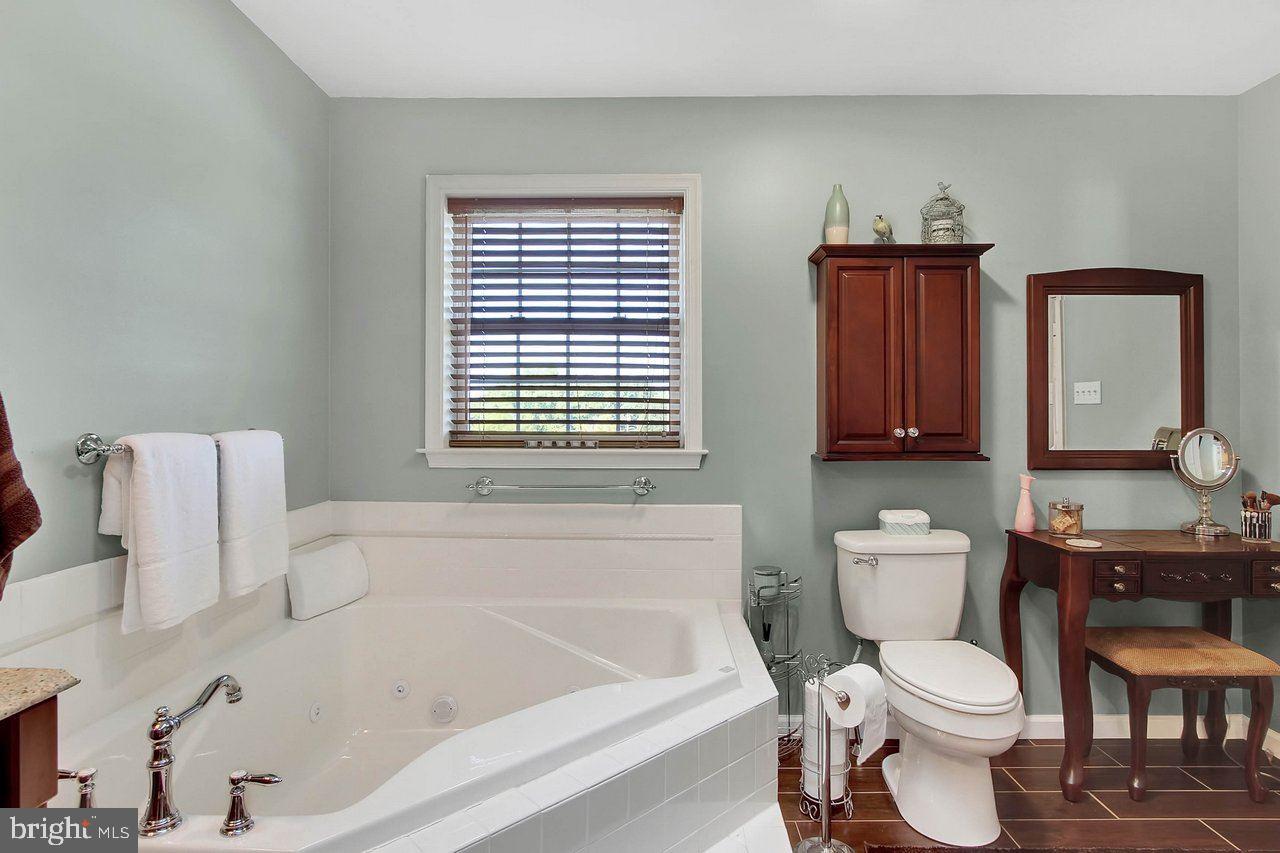 ASHCOMBE FARMS - Residential
